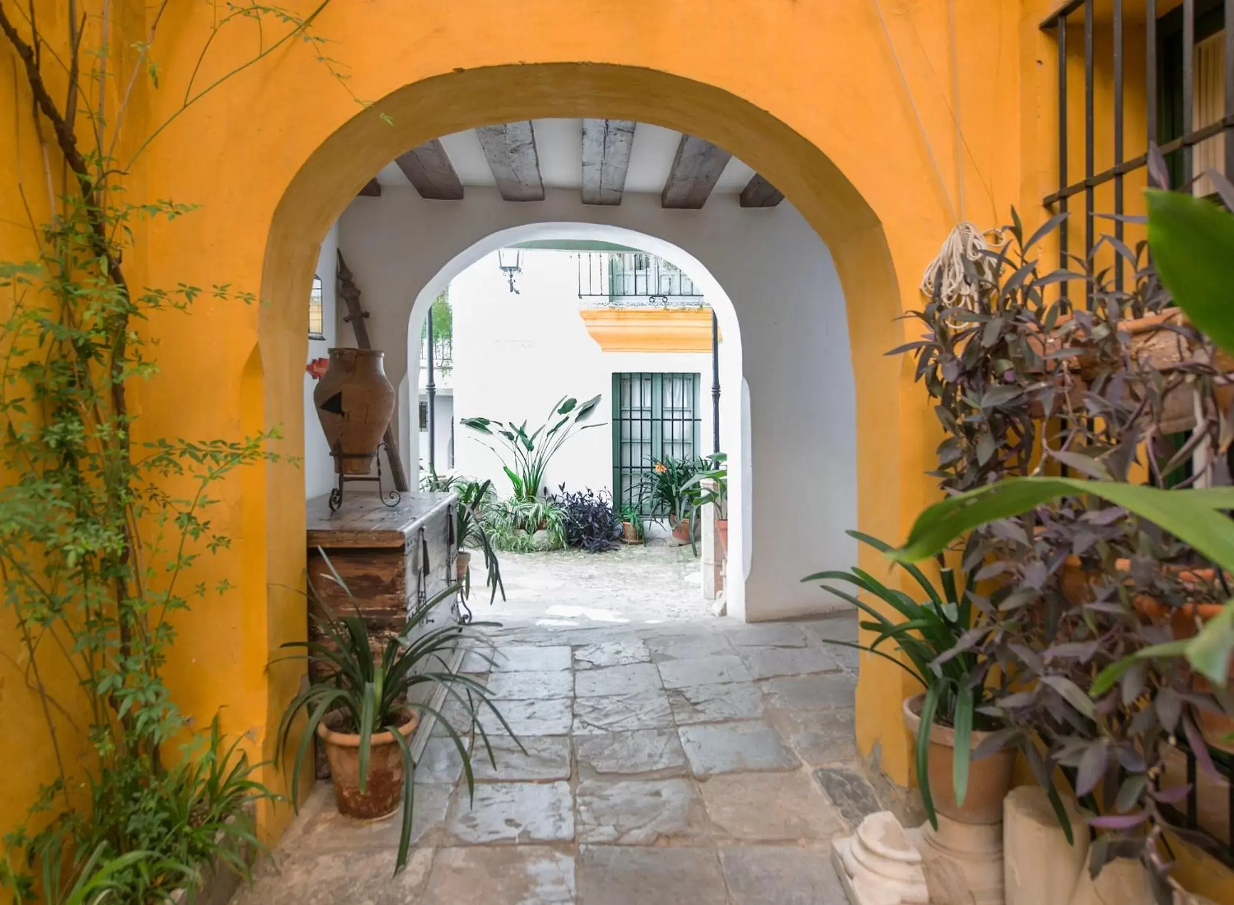 Patio in Hotel Las Casas de la Judería