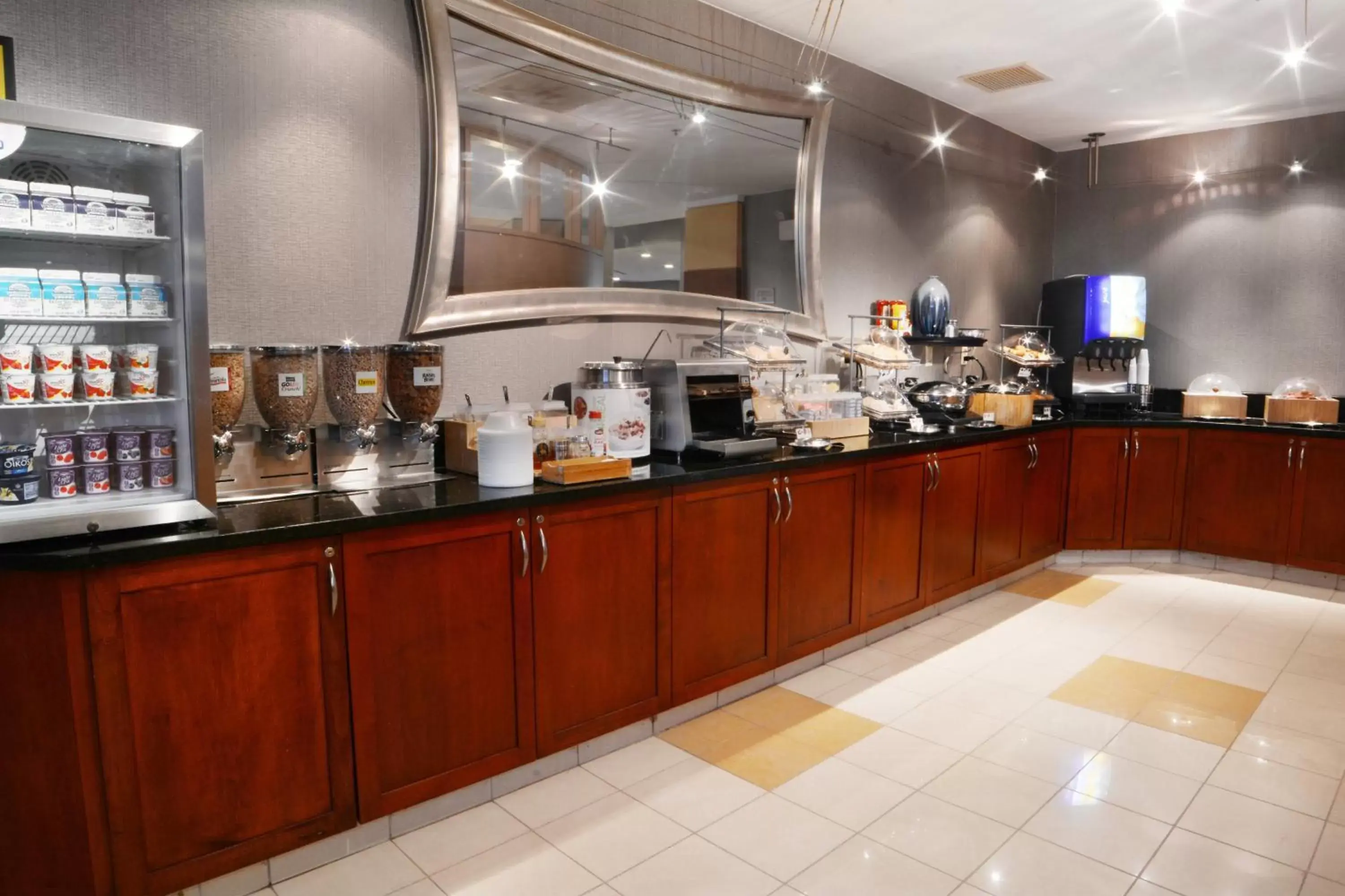 Breakfast, Restaurant/Places to Eat in SpringHill Suites Dulles Airport