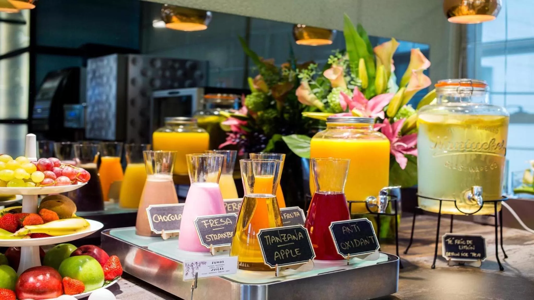 Breakfast in Hotel Crowne Plaza Madrid Airport