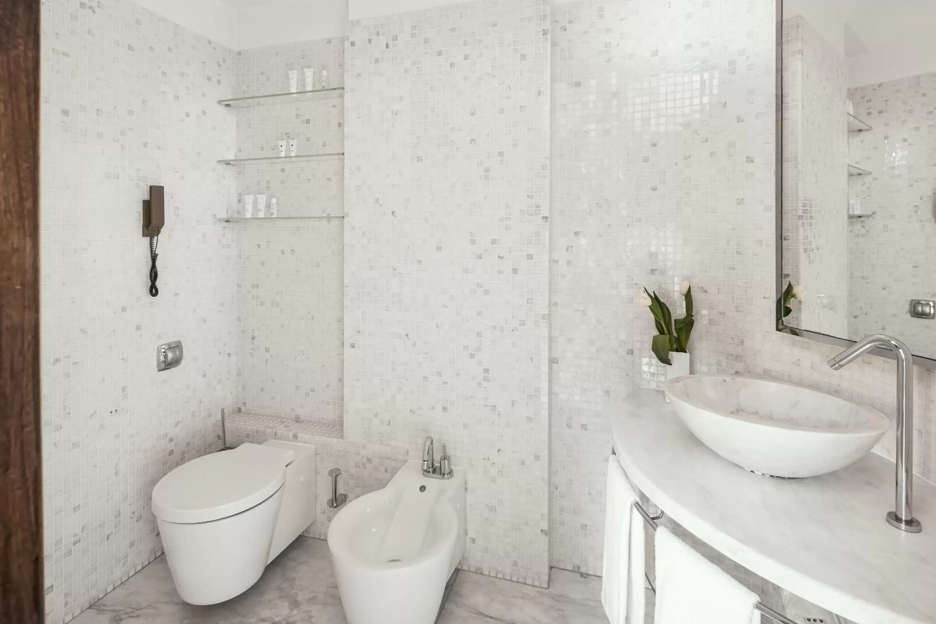 Bathroom in Repubblica Firenze Luxury Apartments UNA Esperienze