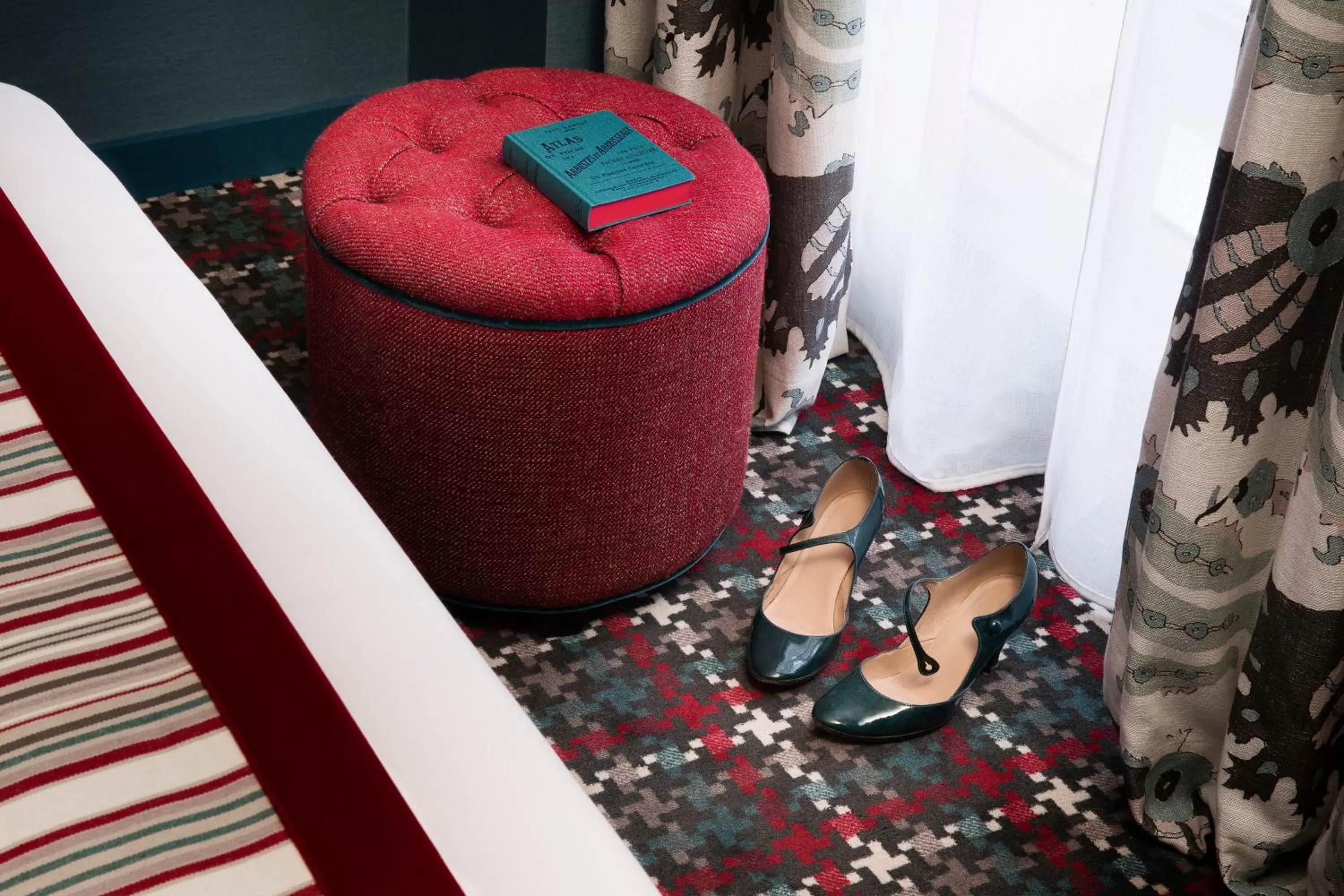 Decorative detail in Les Tournelles