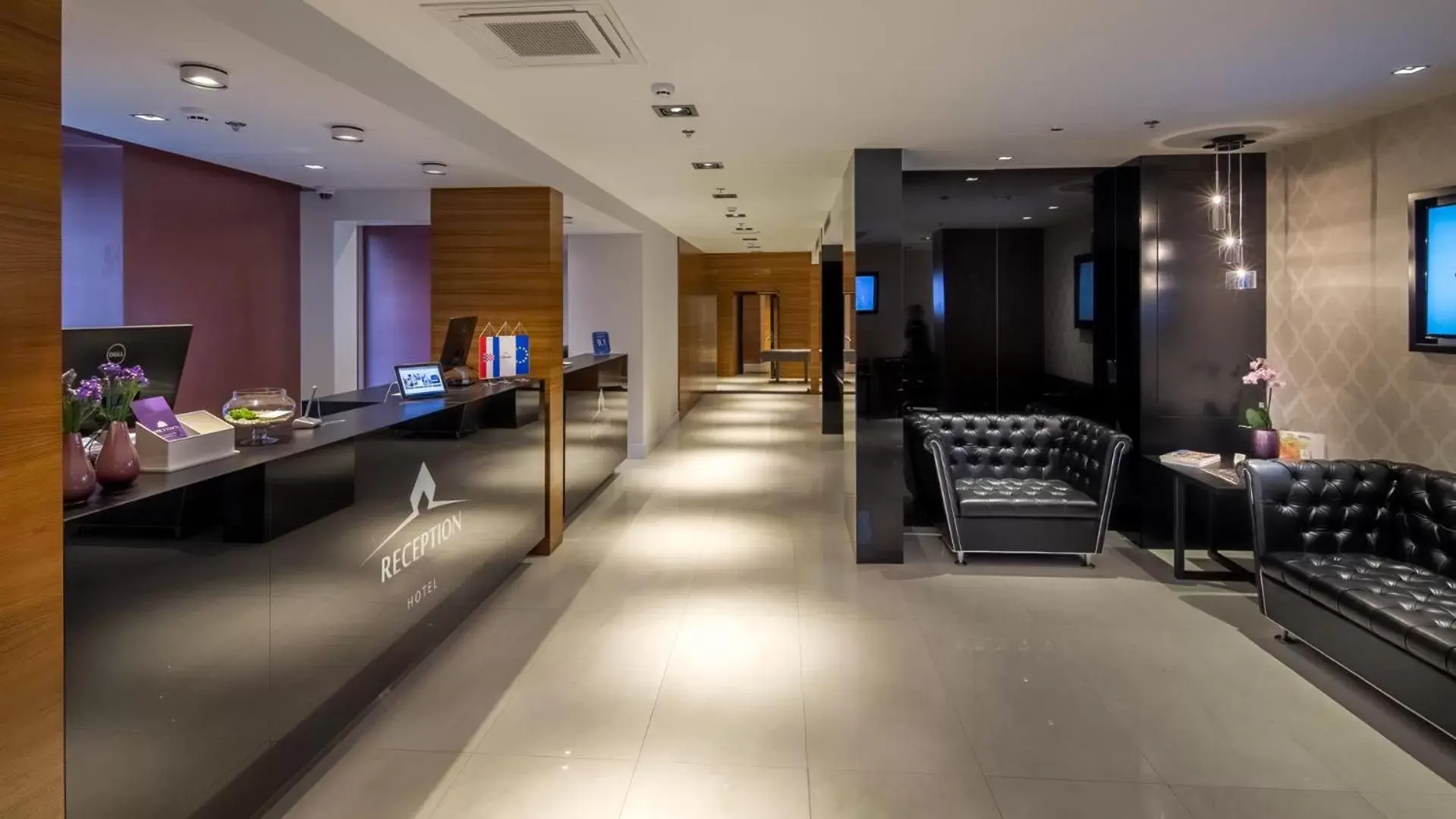 Lobby or reception in Cornaro Hotel