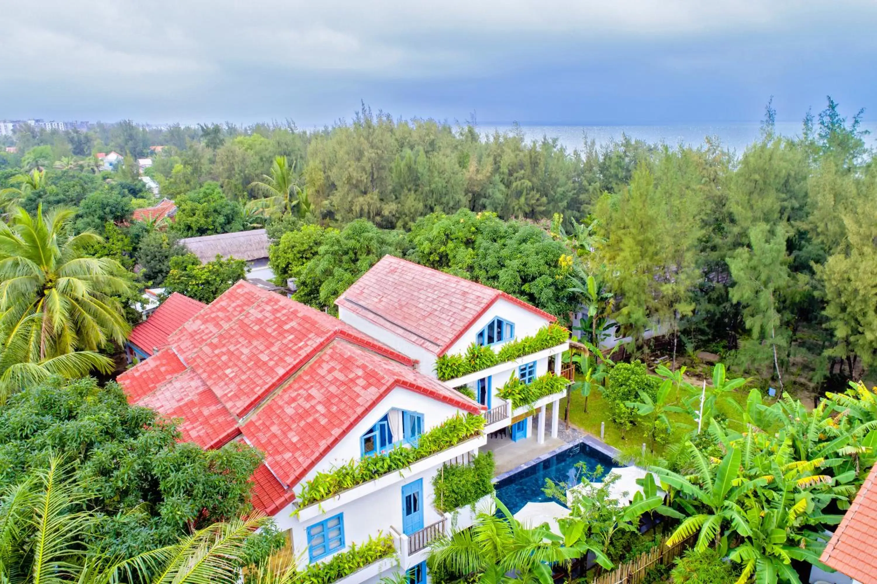 Property building, Bird's-eye View in Life Beach Villa