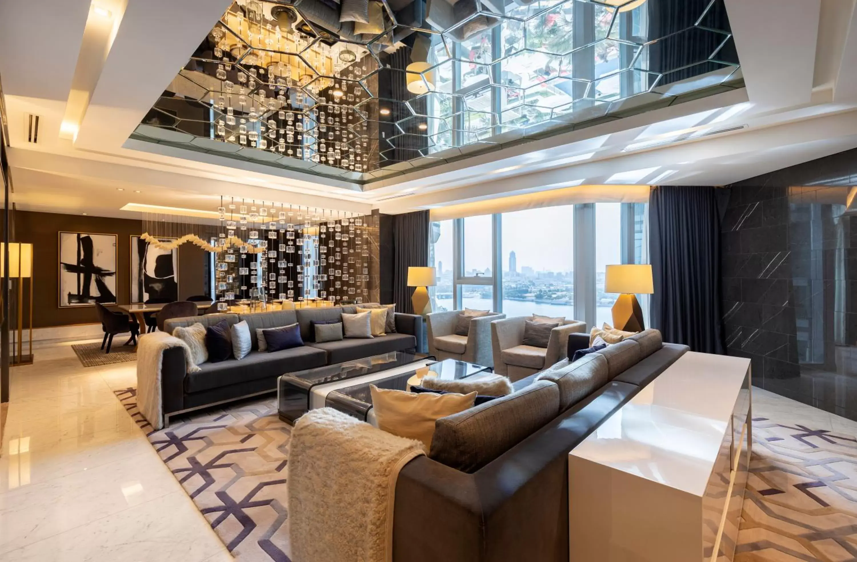 Living room in Al Bandar Rotana – Dubai Creek