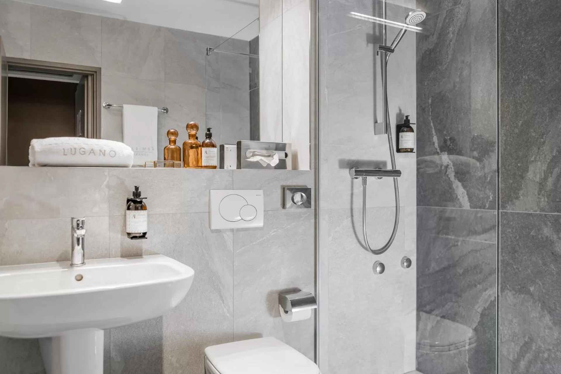 Bathroom in Hotel Admiral Lugano