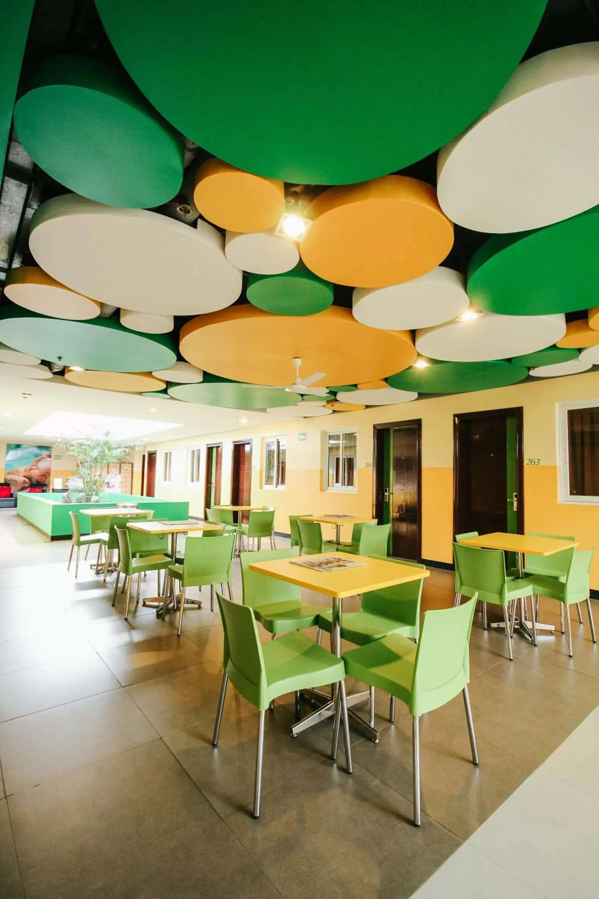 Property building, Restaurant/Places to Eat in Go Hotels Tacloban