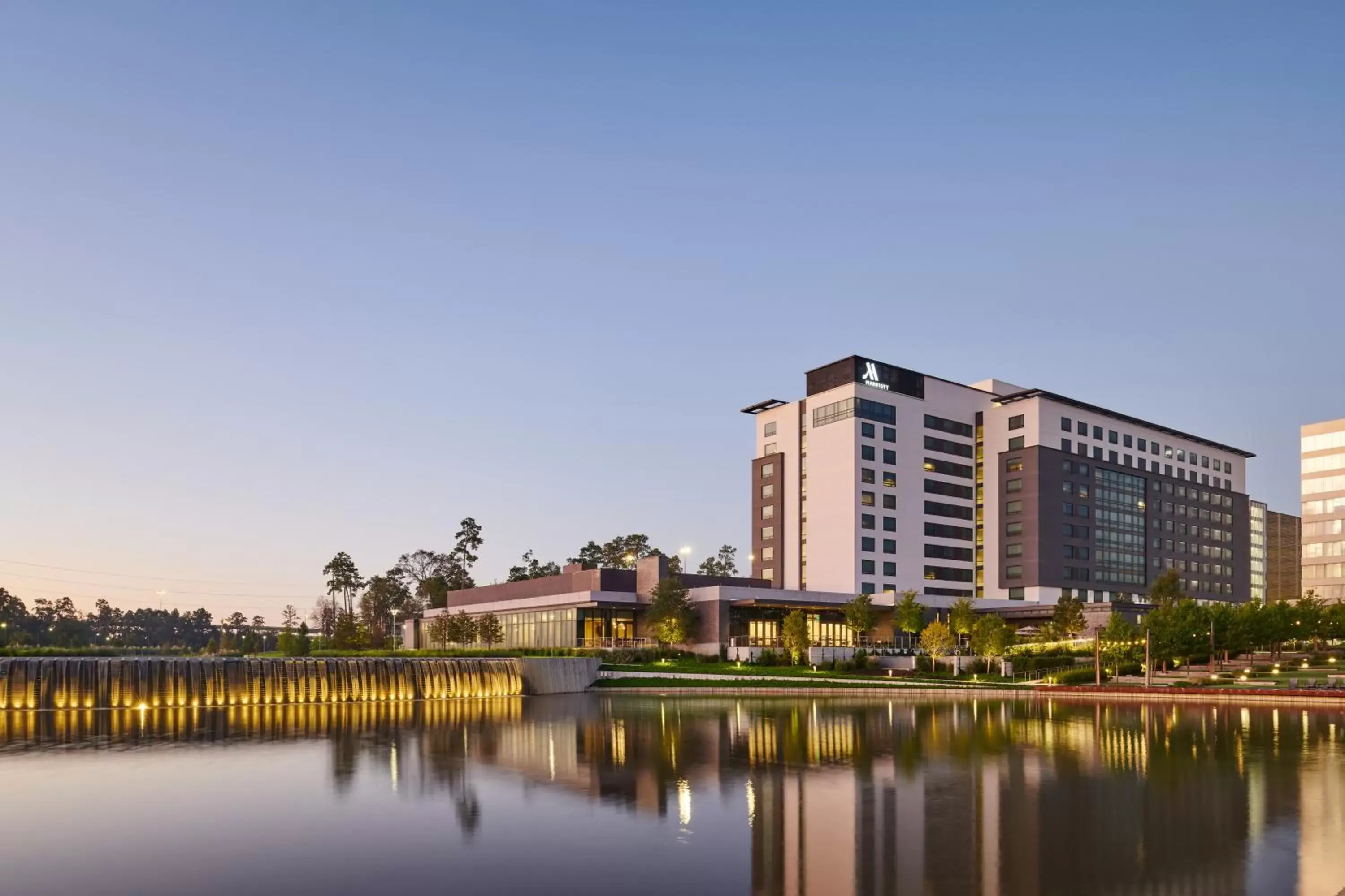 Lake view in Houston CityPlace Marriott at Springwoods Village