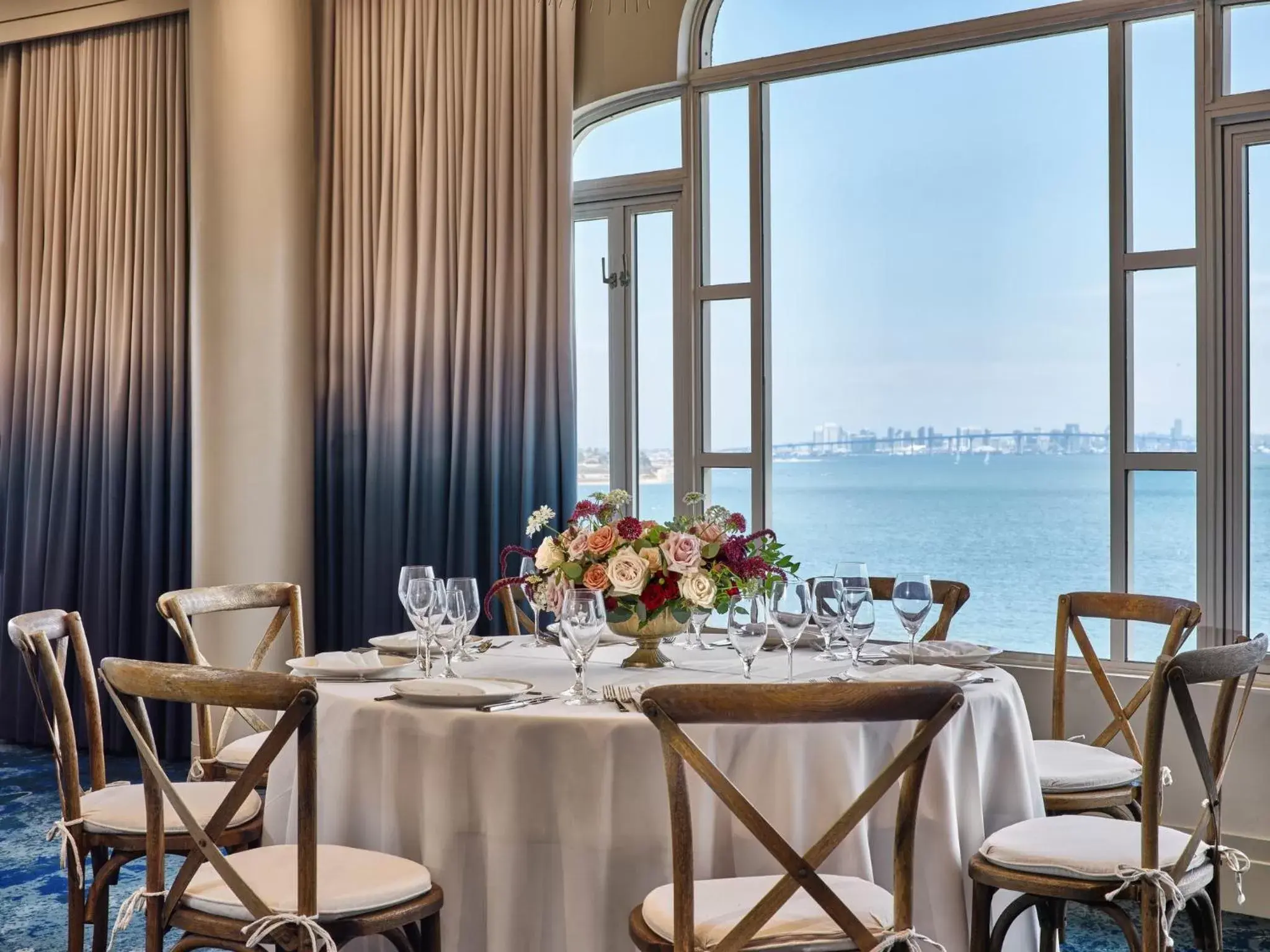 Banquet/Function facilities, Restaurant/Places to Eat in Loews Coronado Bay Resort