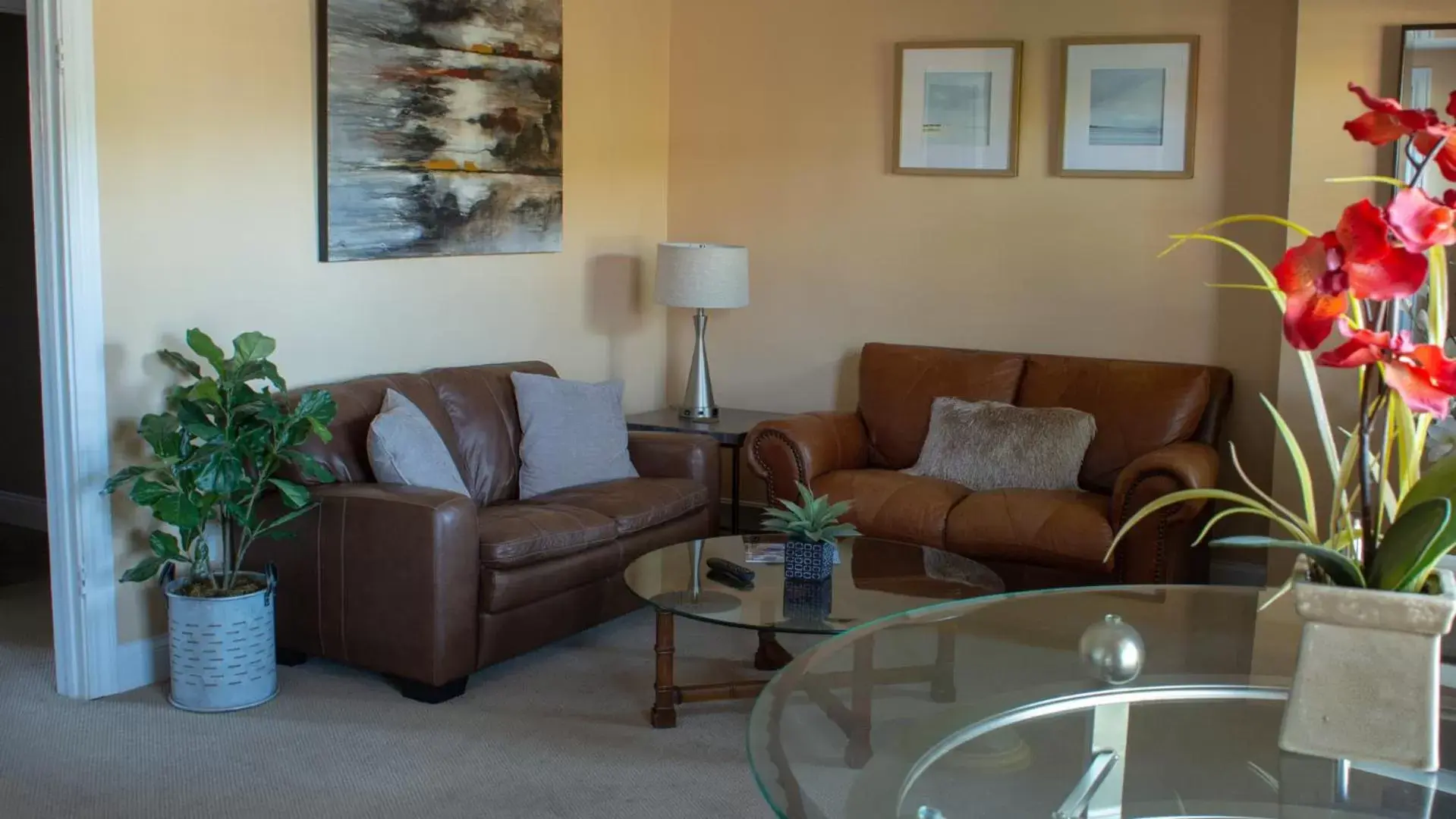 Seating Area in Mark III, INN & Suites