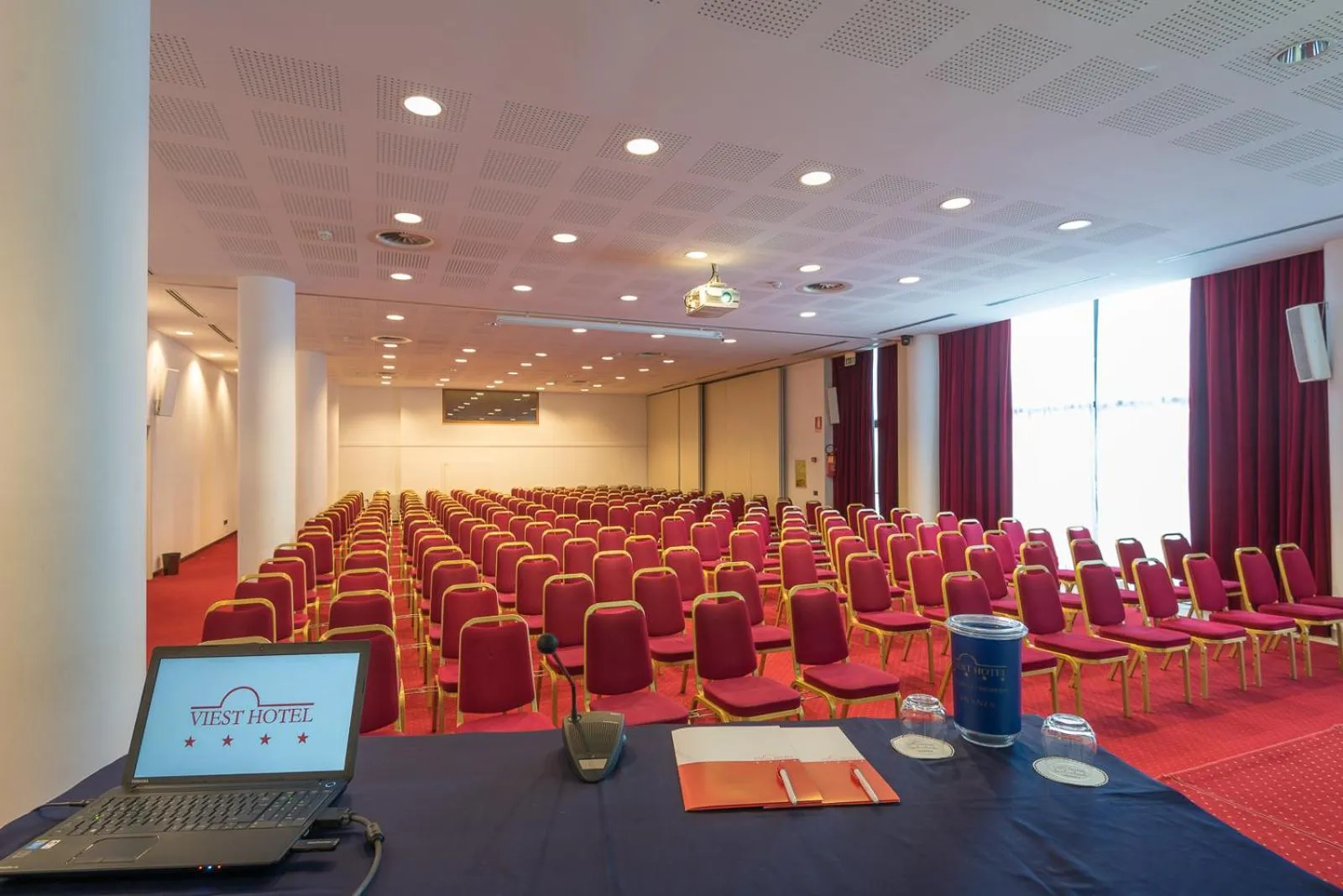 TV and multimedia in Hotel Viest