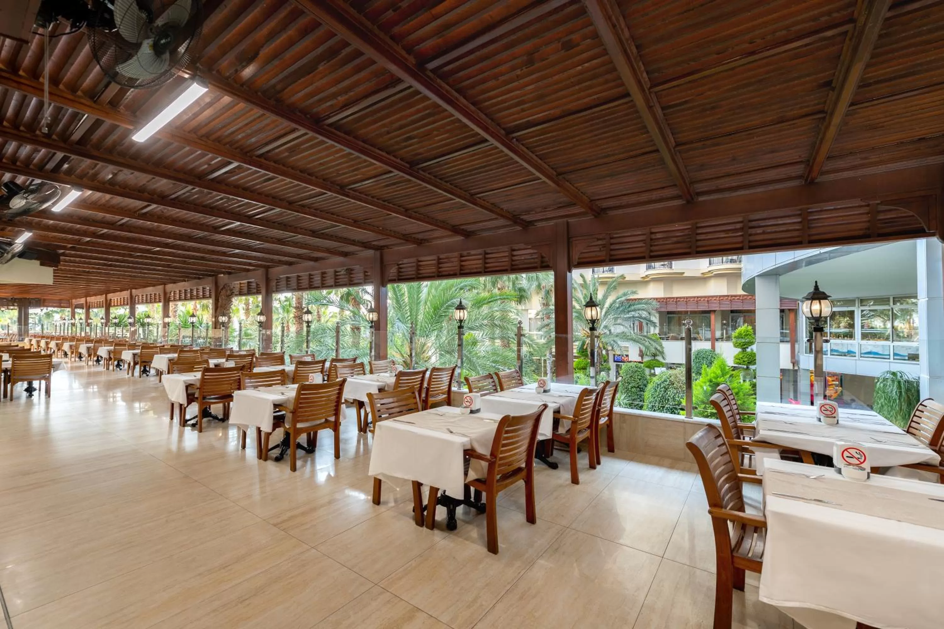 Restaurant/places to eat in Mukarnas Spa & Resort Hotel