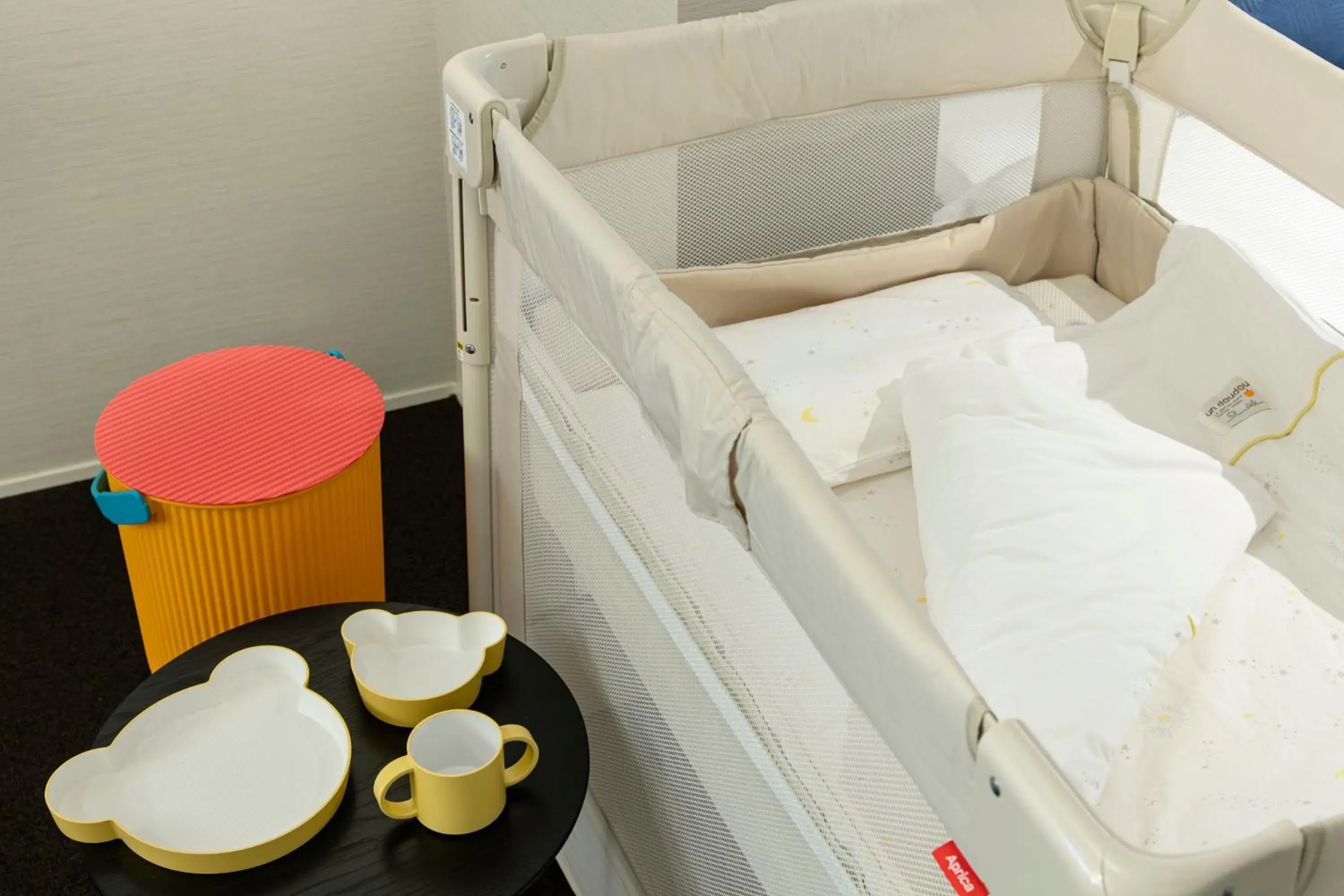 cot in HOTEL MASTAY jingumichi