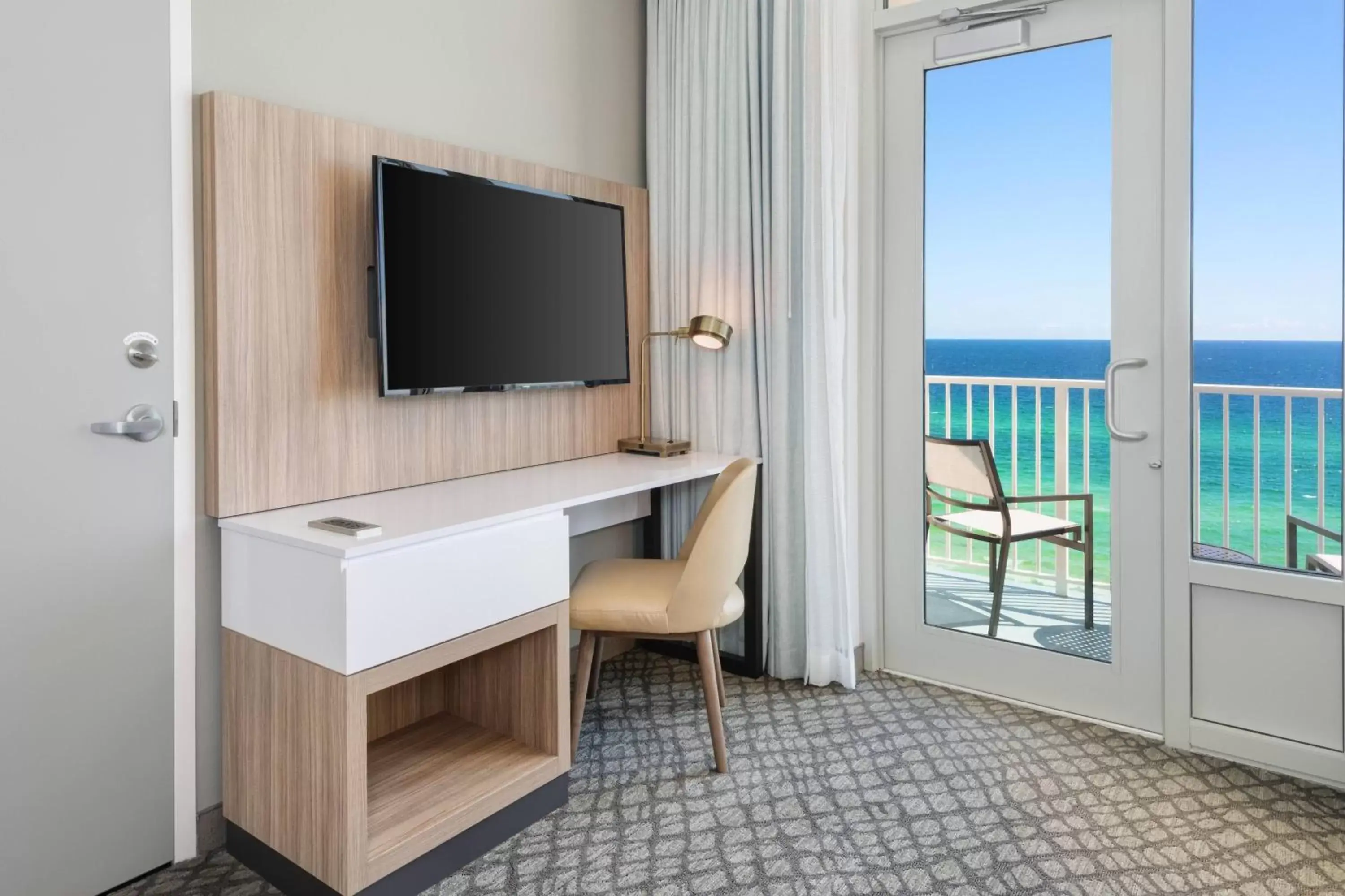 Beach, TV/Entertainment Center in SpringHill Suites by Marriott Panama City Beach Beachfront