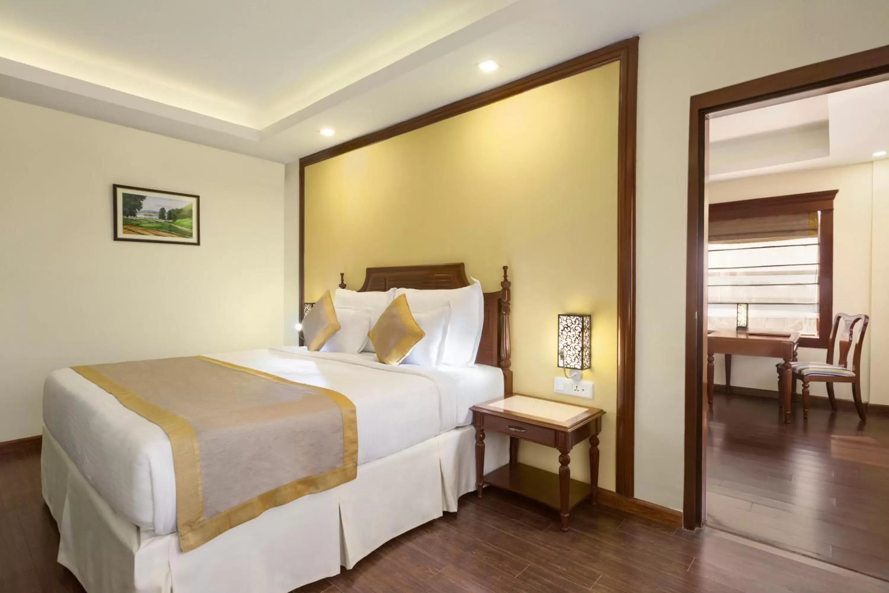 Bedroom, Bed in Ramada Jamshedpur Bistupur