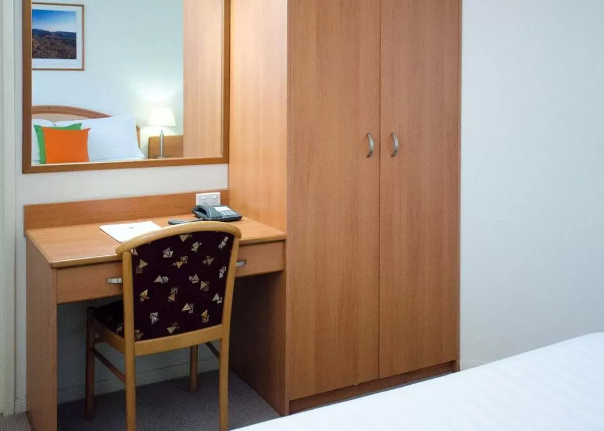 Bed in Pegasus Motor Inn and Serviced Apartments Bed in Pegasus Motor Inn and Serviced Apartments