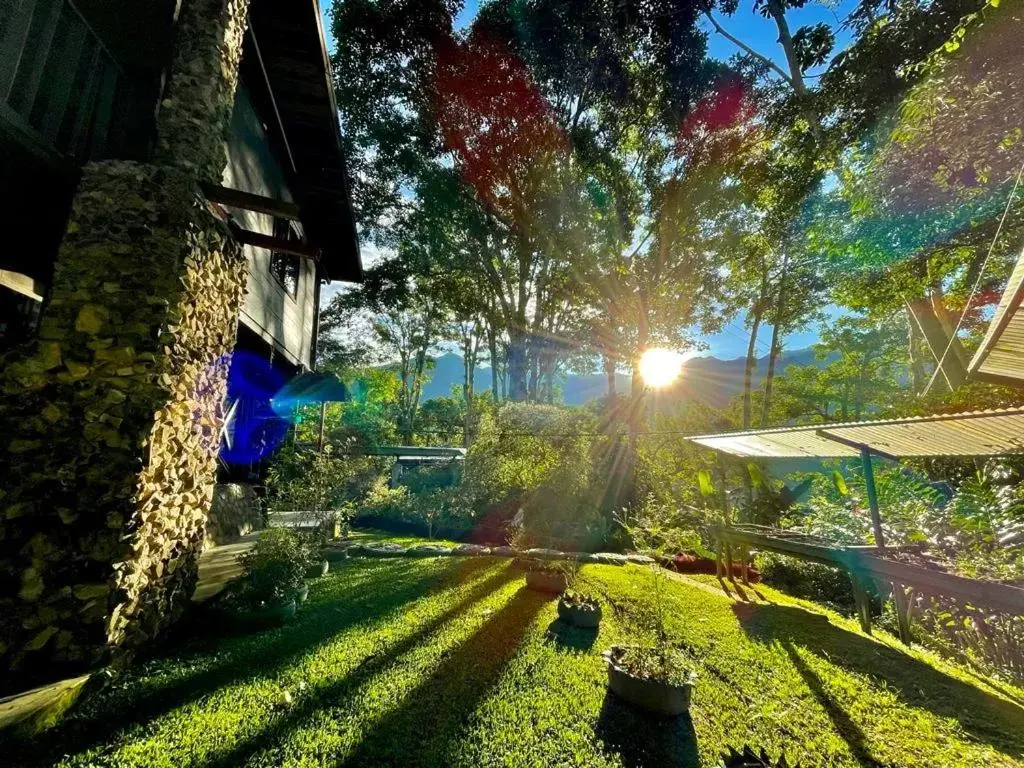 Garden in Hotel de Montaña El Pelicano