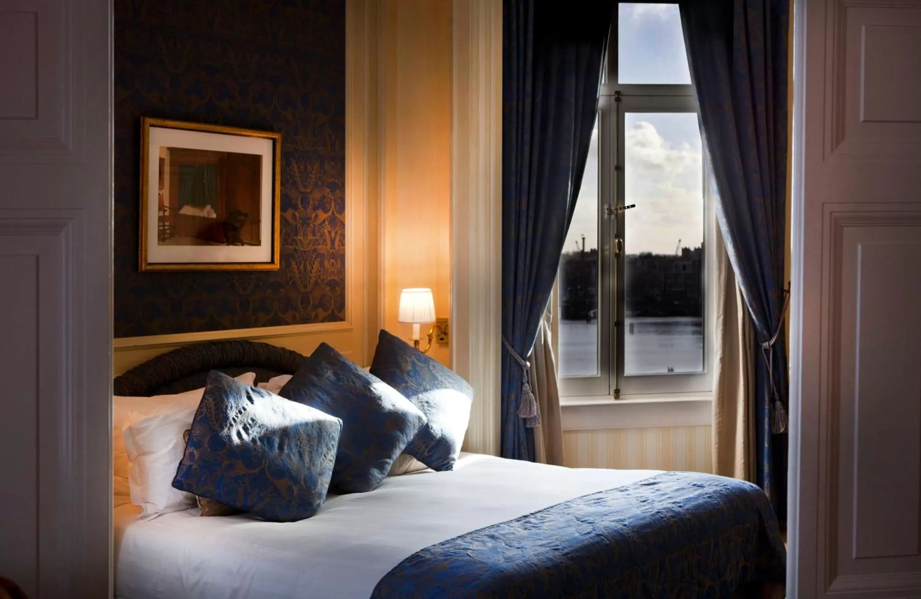 Photo of the whole room, Bed in InterContinental Amstel Amsterdam, an IHG Hotel