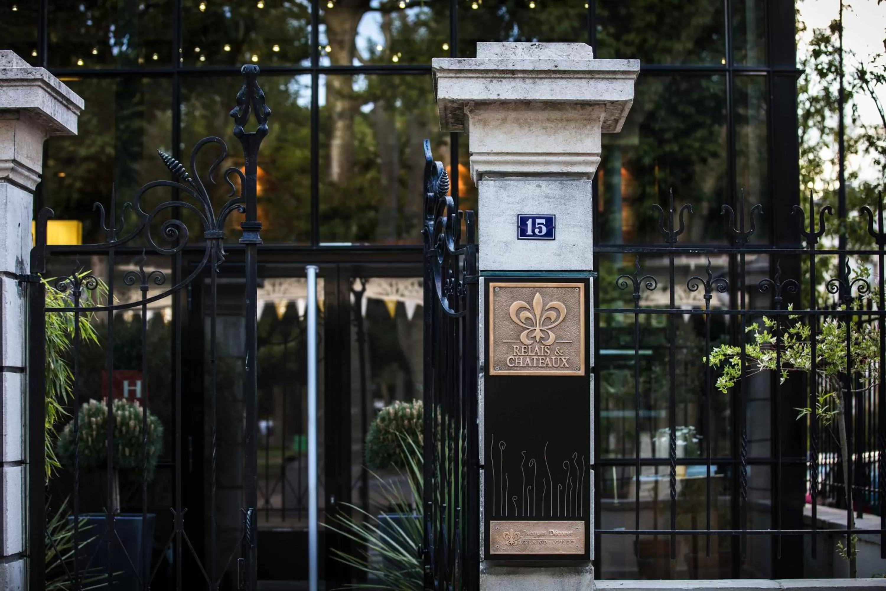 Facade/entrance in Maison Decoret