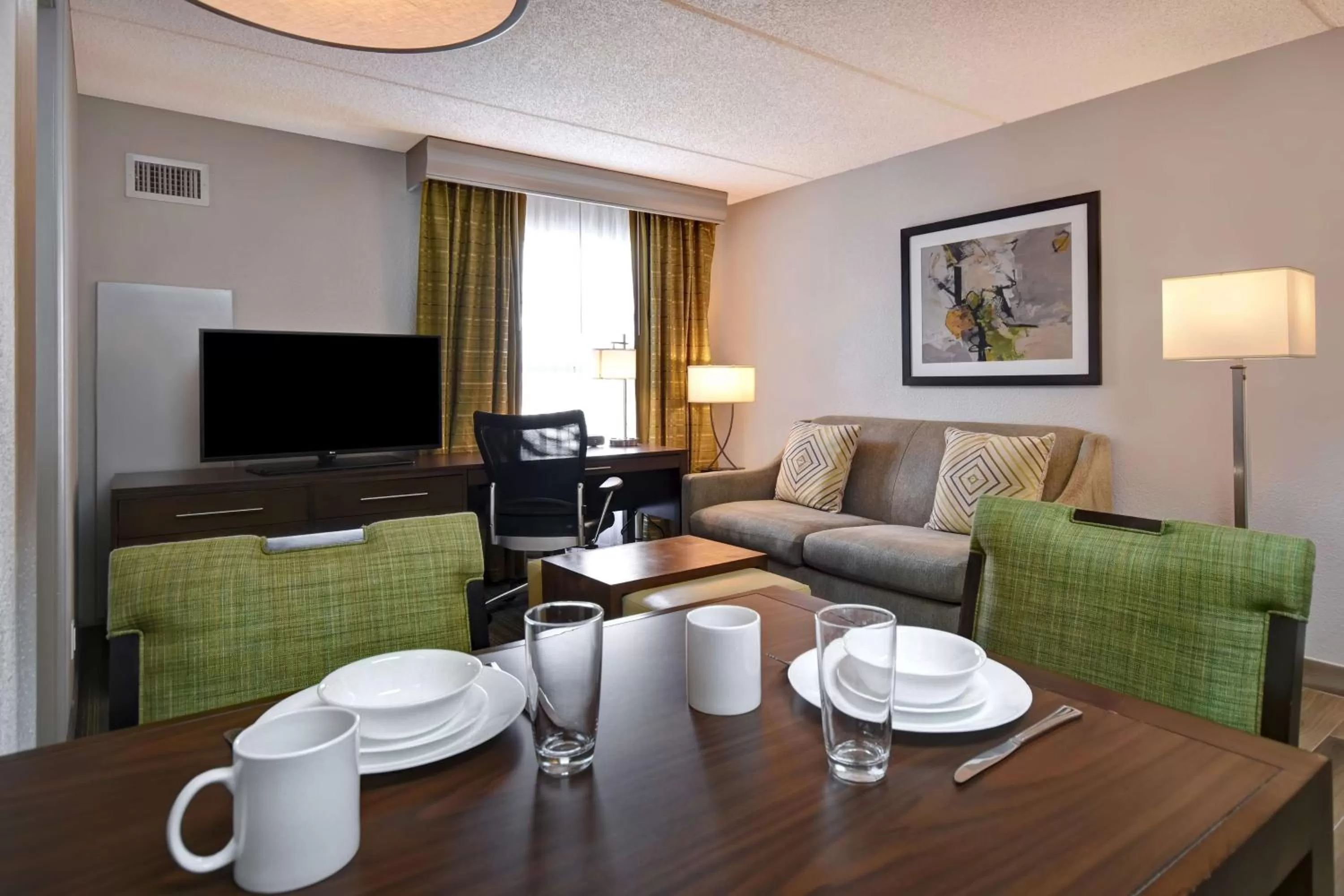 Living room in Homewood Suites by Hilton Philadelphia-Great Valley