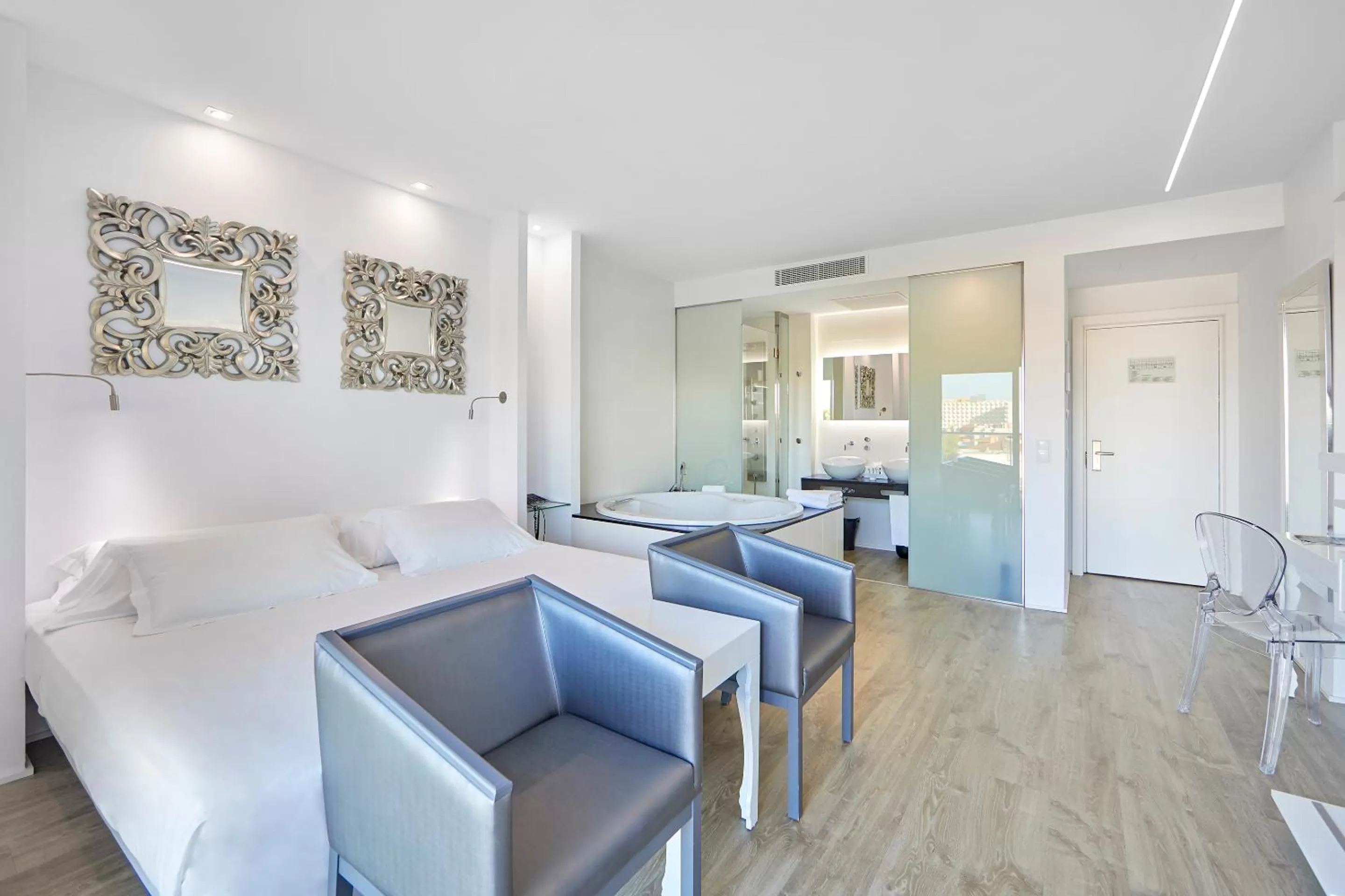 Deluxe Double Room with Spa Bath  in Hotel Astoria Playa Adults Only 4* Sup