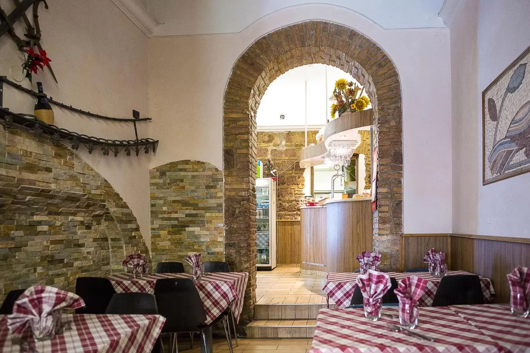 Restaurant/places to eat in Hotel Castelfidardo