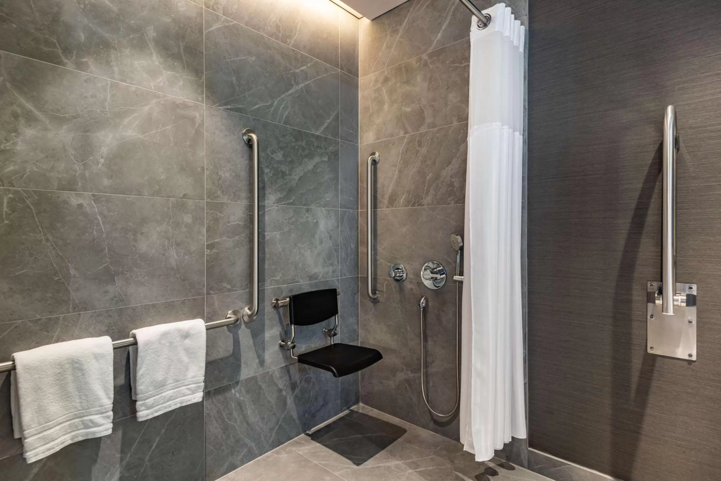 Bathroom in Hilton Bogota Corferias