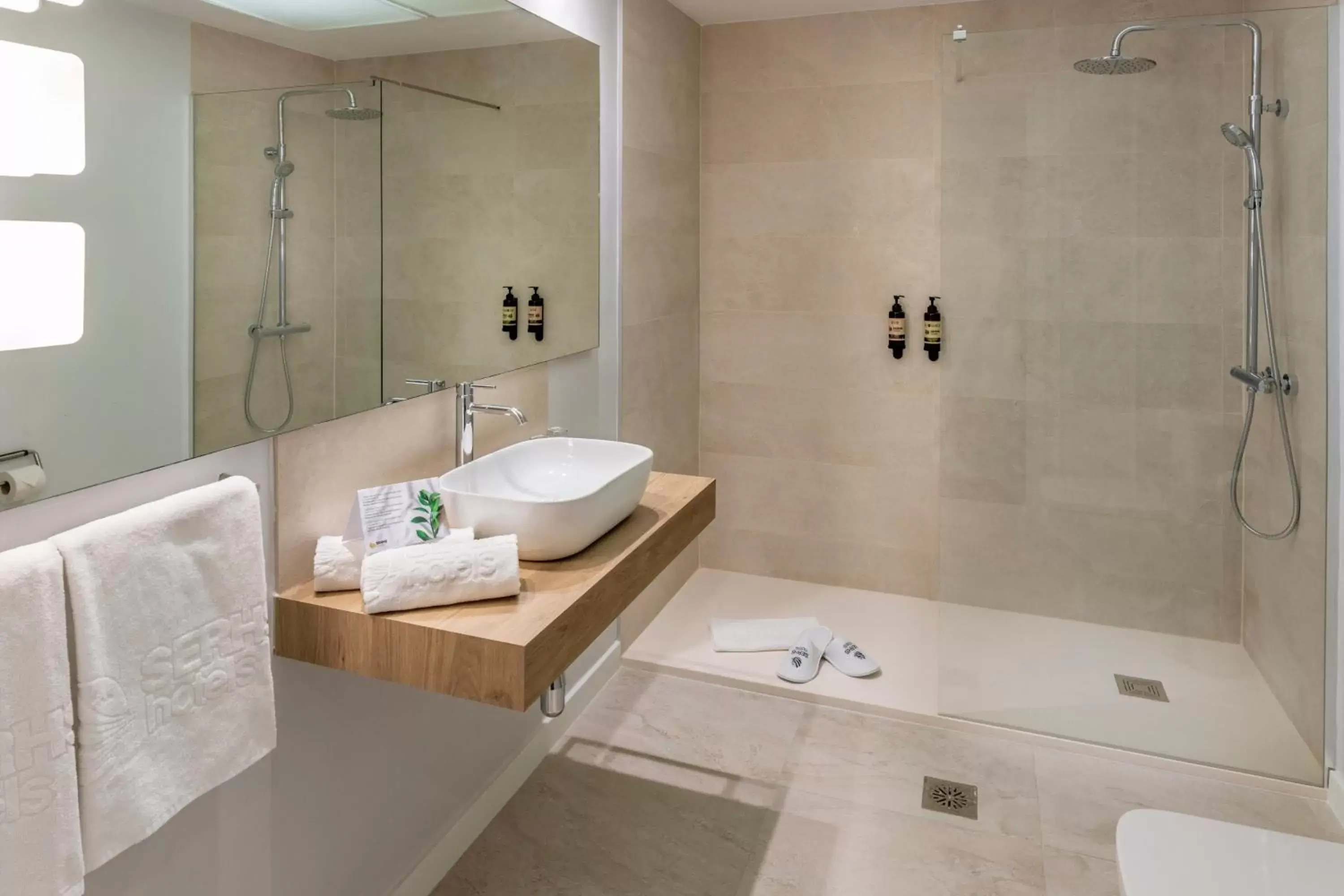 Bathroom in Hotel Serhs Rivoli Rambla