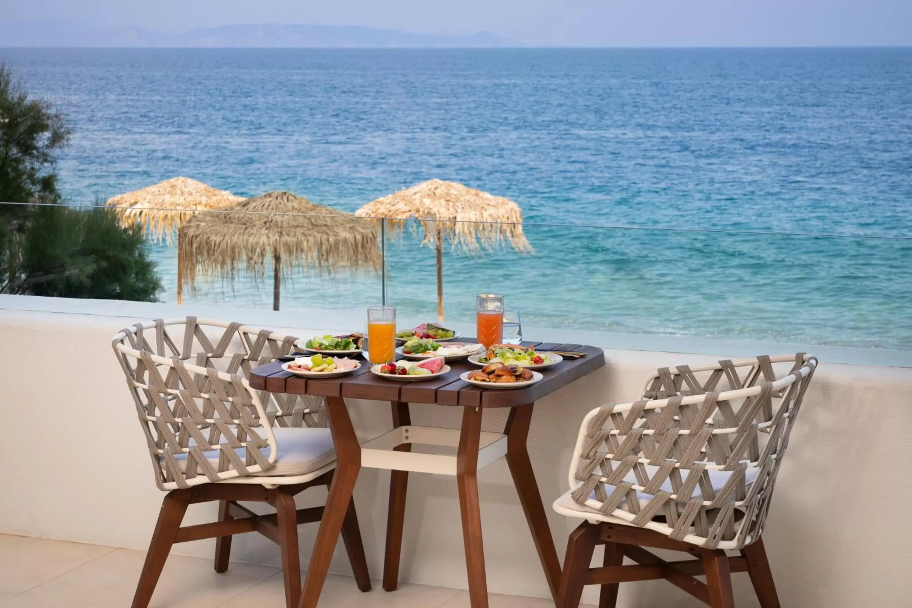 Restaurant/places to eat in Isla Brown Corinthia Resort & Spa, Curio Collection by Hilton Restaurant/places to eat in Isla Brown Corinthia Resort & Spa, Curio Collection by Hilton