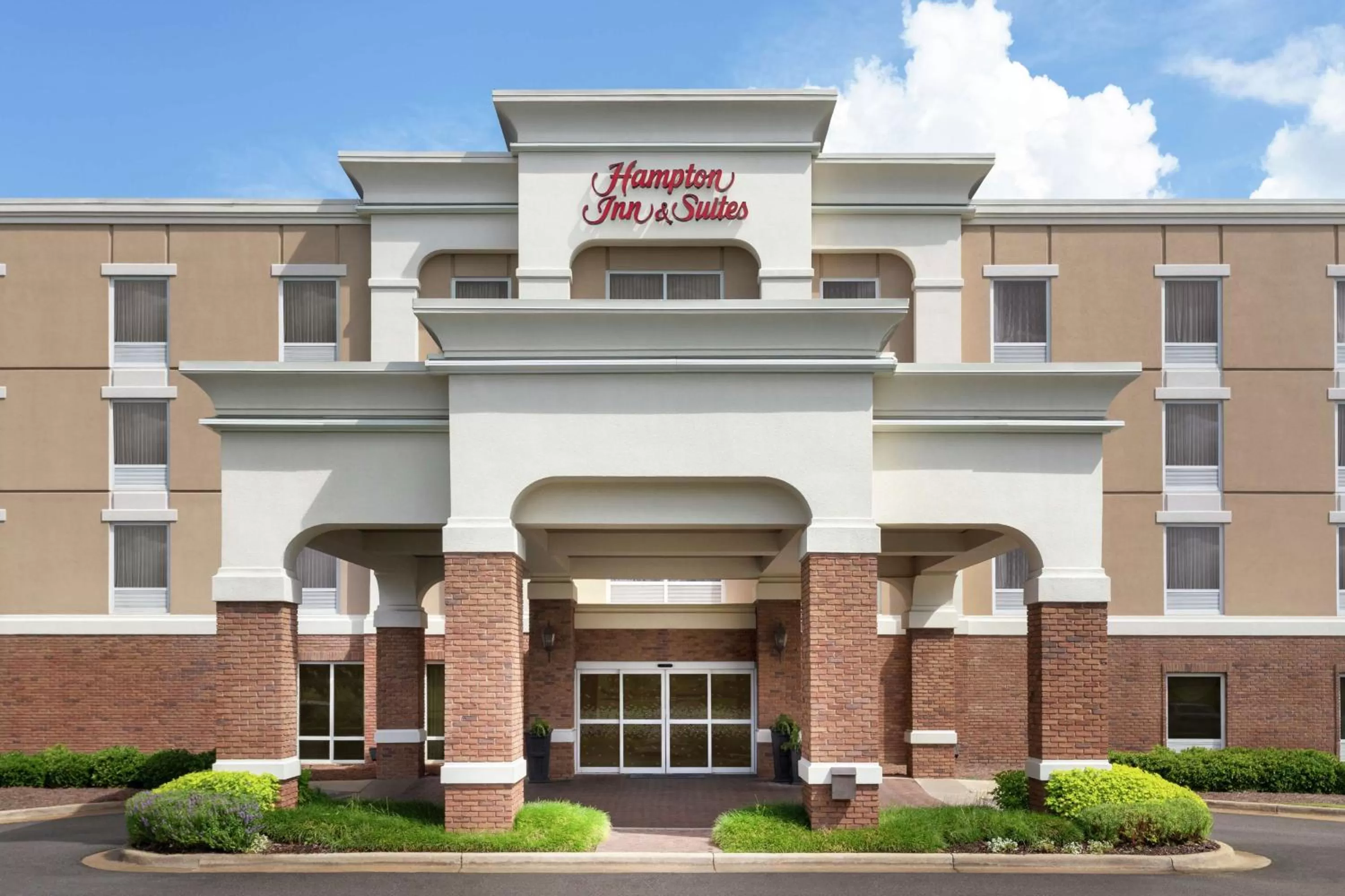 Property building in Hampton Inn & Suites Montgomery-EastChase