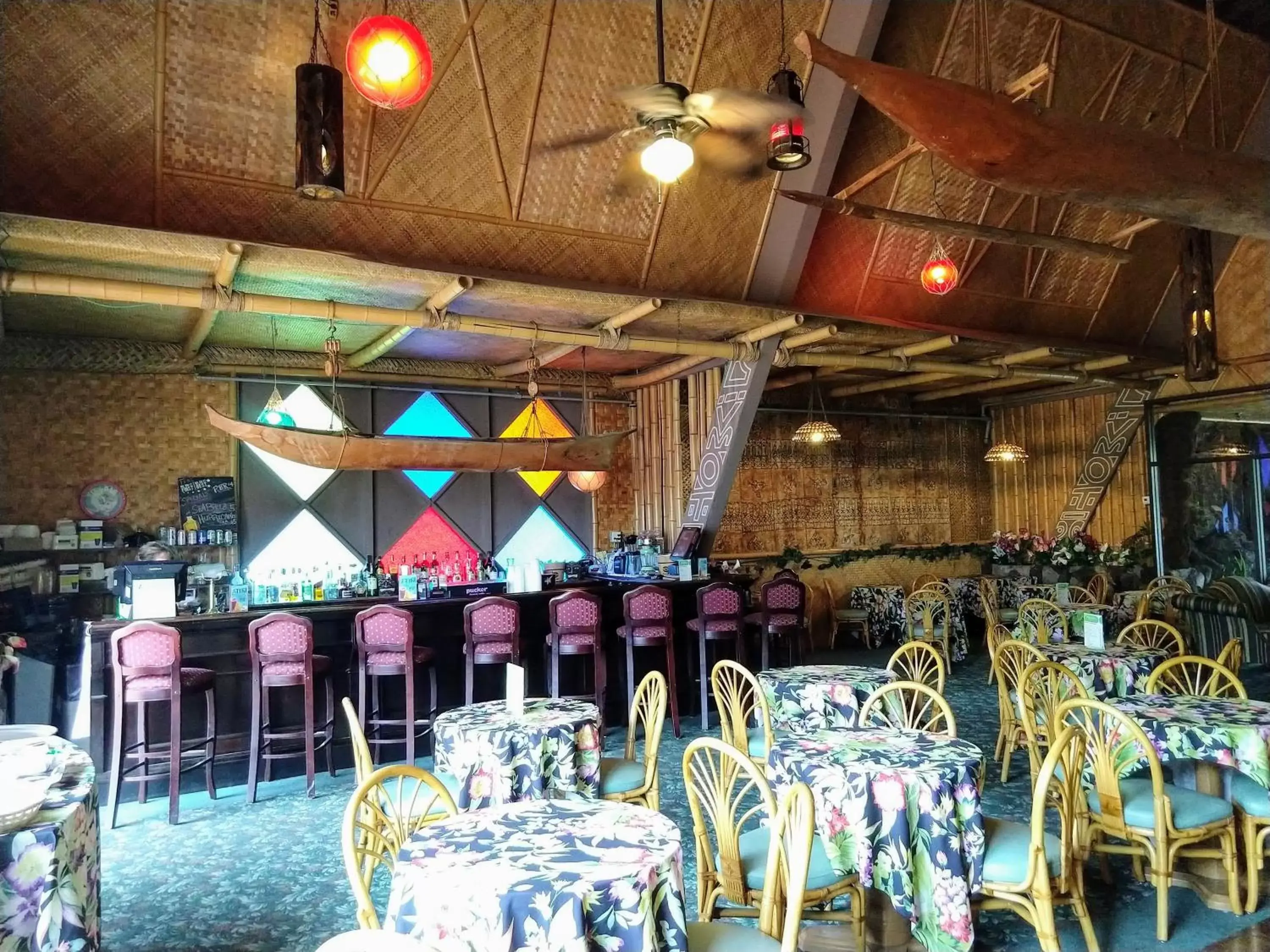 Lounge or bar, Restaurant/Places to Eat in Tiki Resort