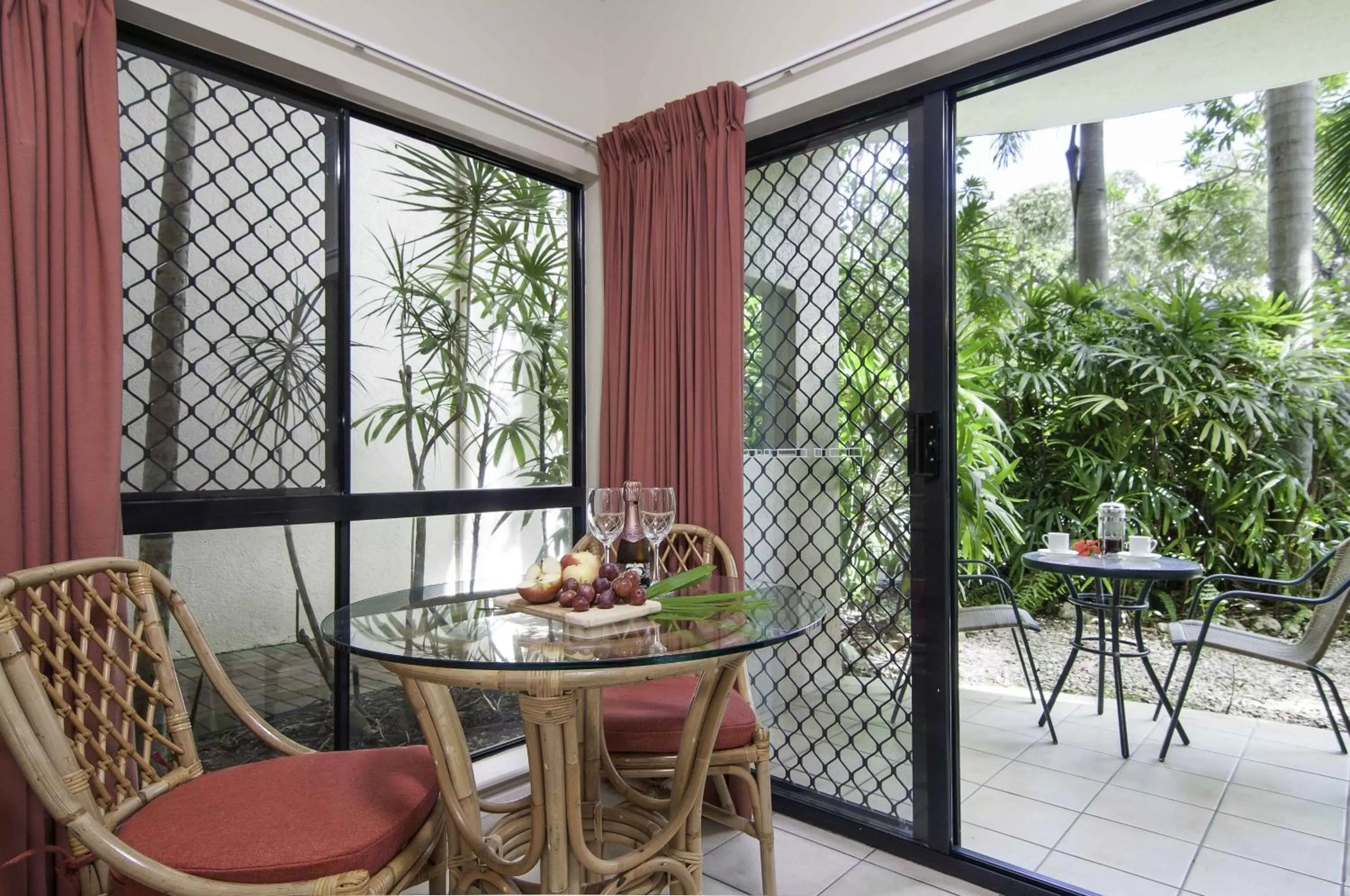 Dining area in Bay Villas Resort