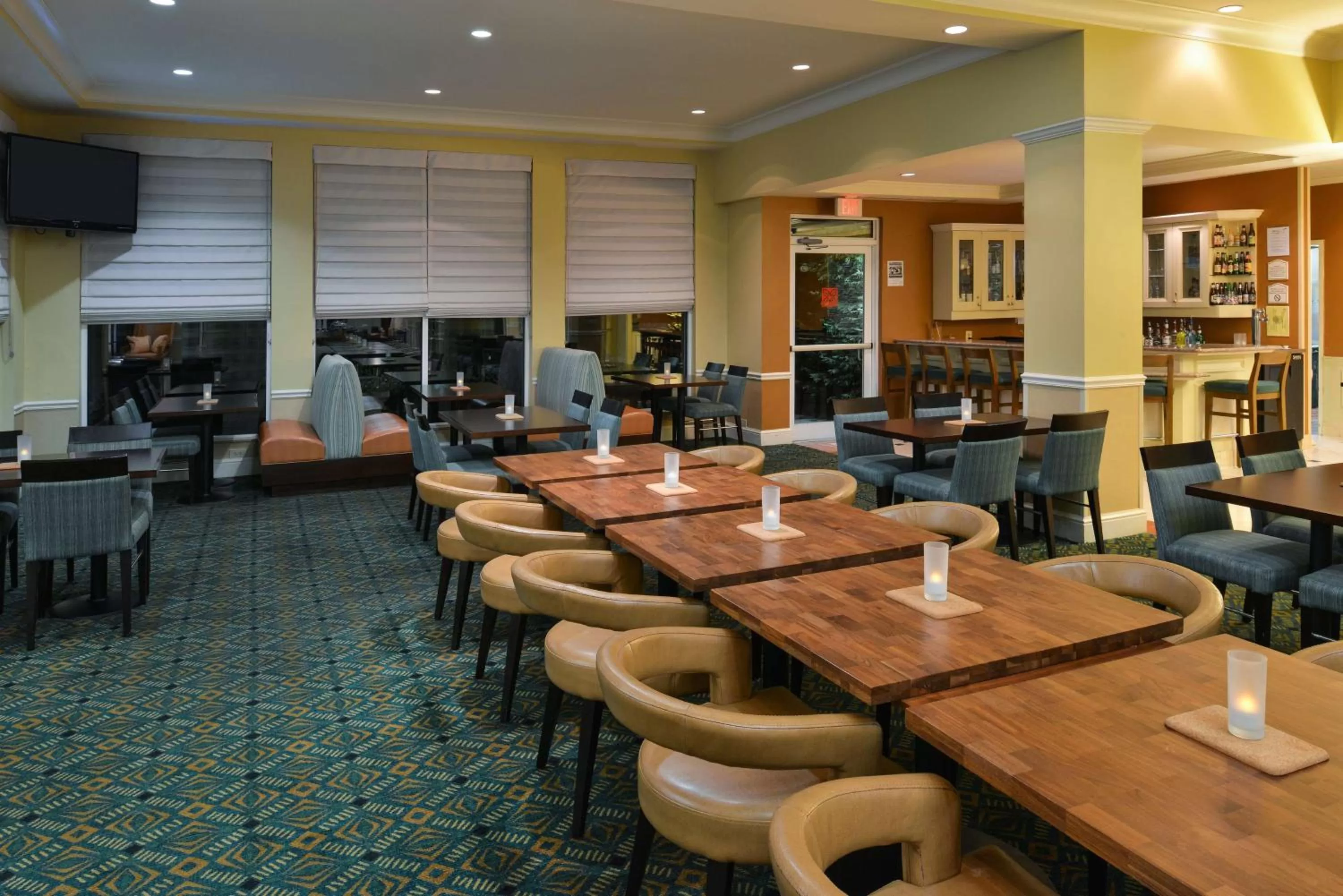 Restaurant/places to eat in Hilton Garden Inn Columbia