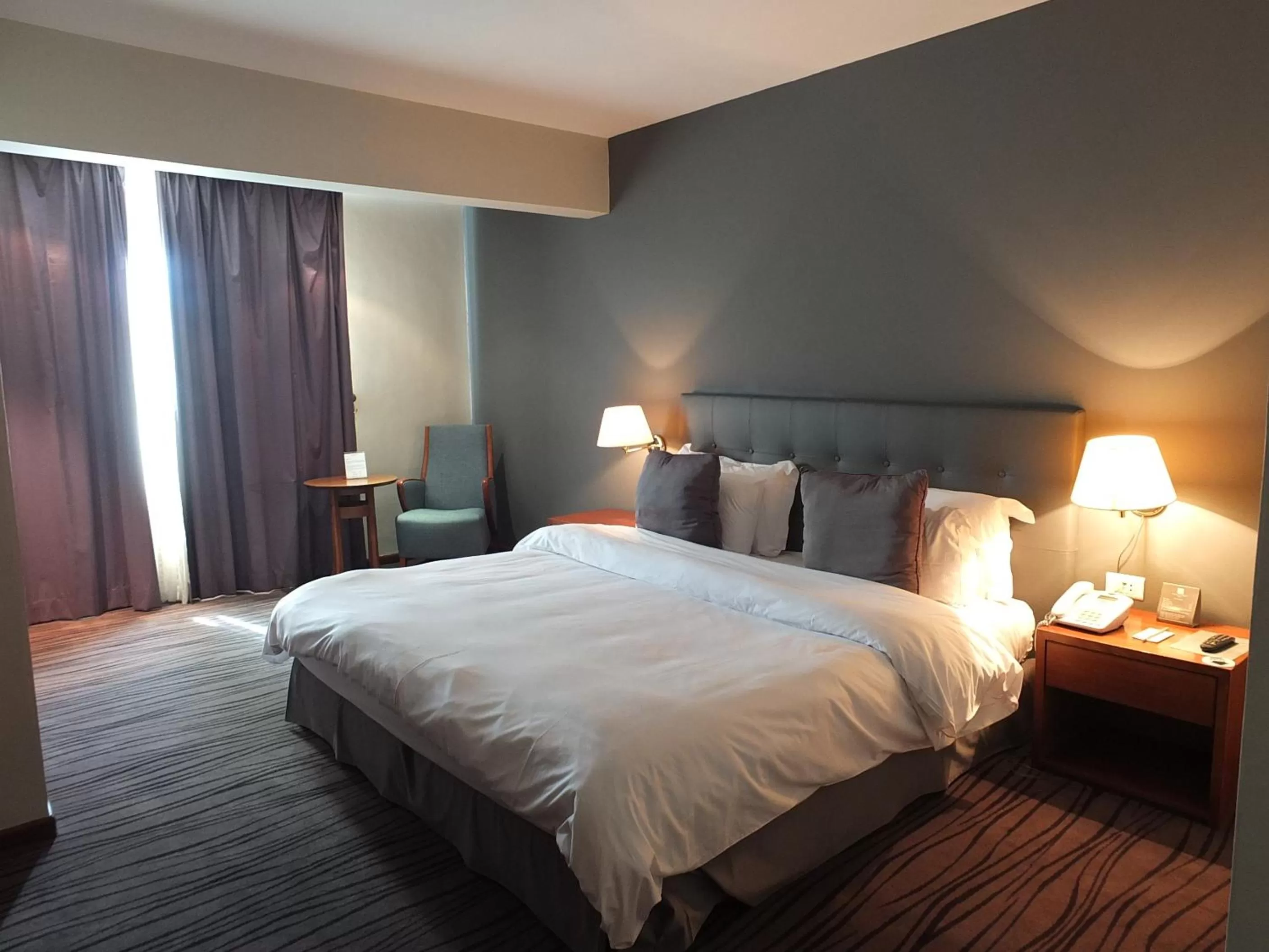 Bed in Plaza Hotel Beirut