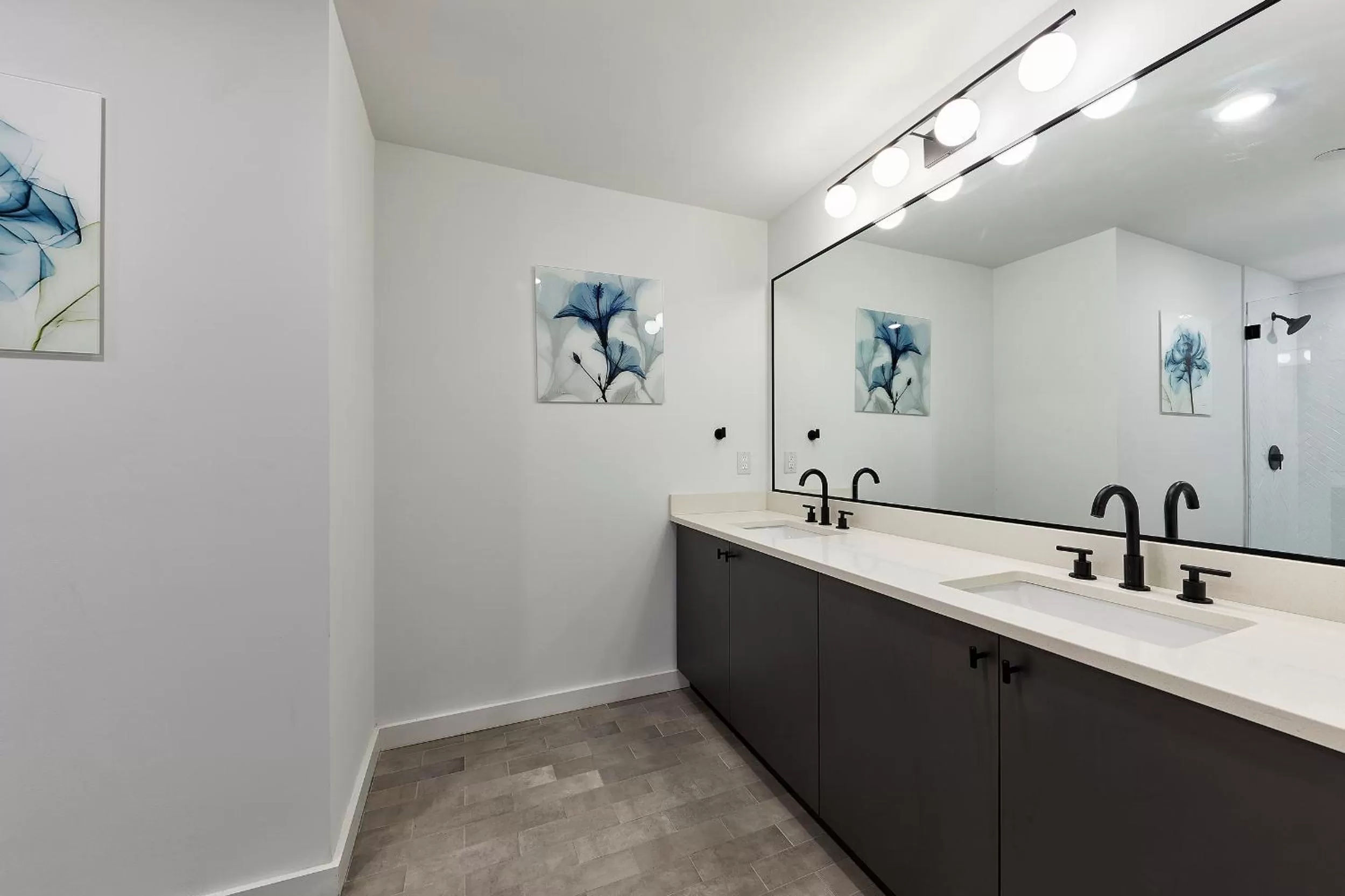 Bathroom in Harmony Lofts on Jackson 2