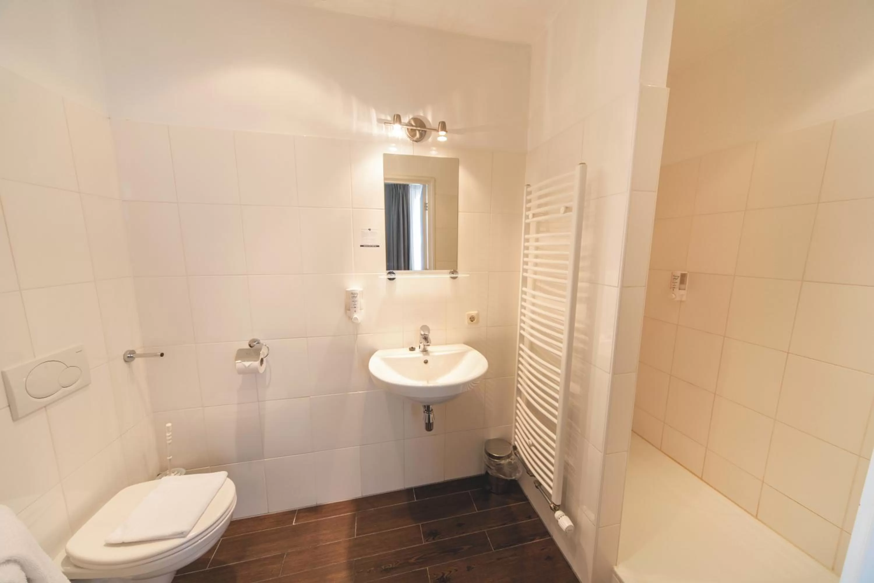 Bathroom in Fletcher Hotel Gilde