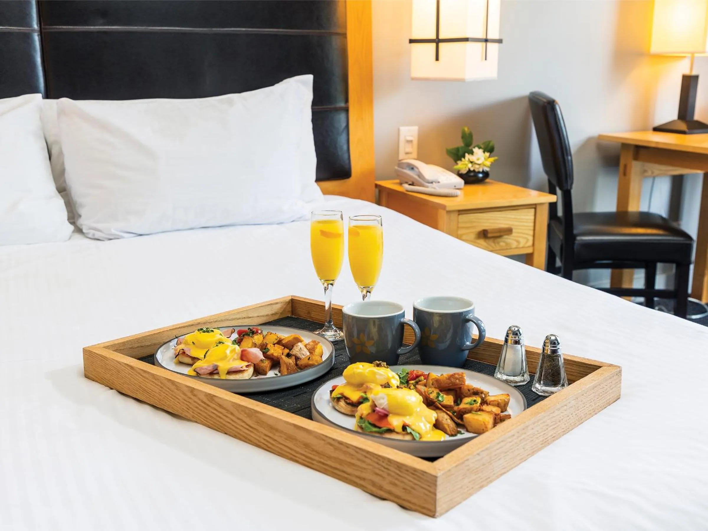 Breakfast, Bed in Brentwood Bay Resort & Spa