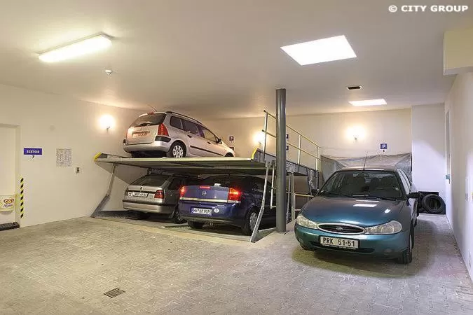 Parking in Hotel Golden City Garni