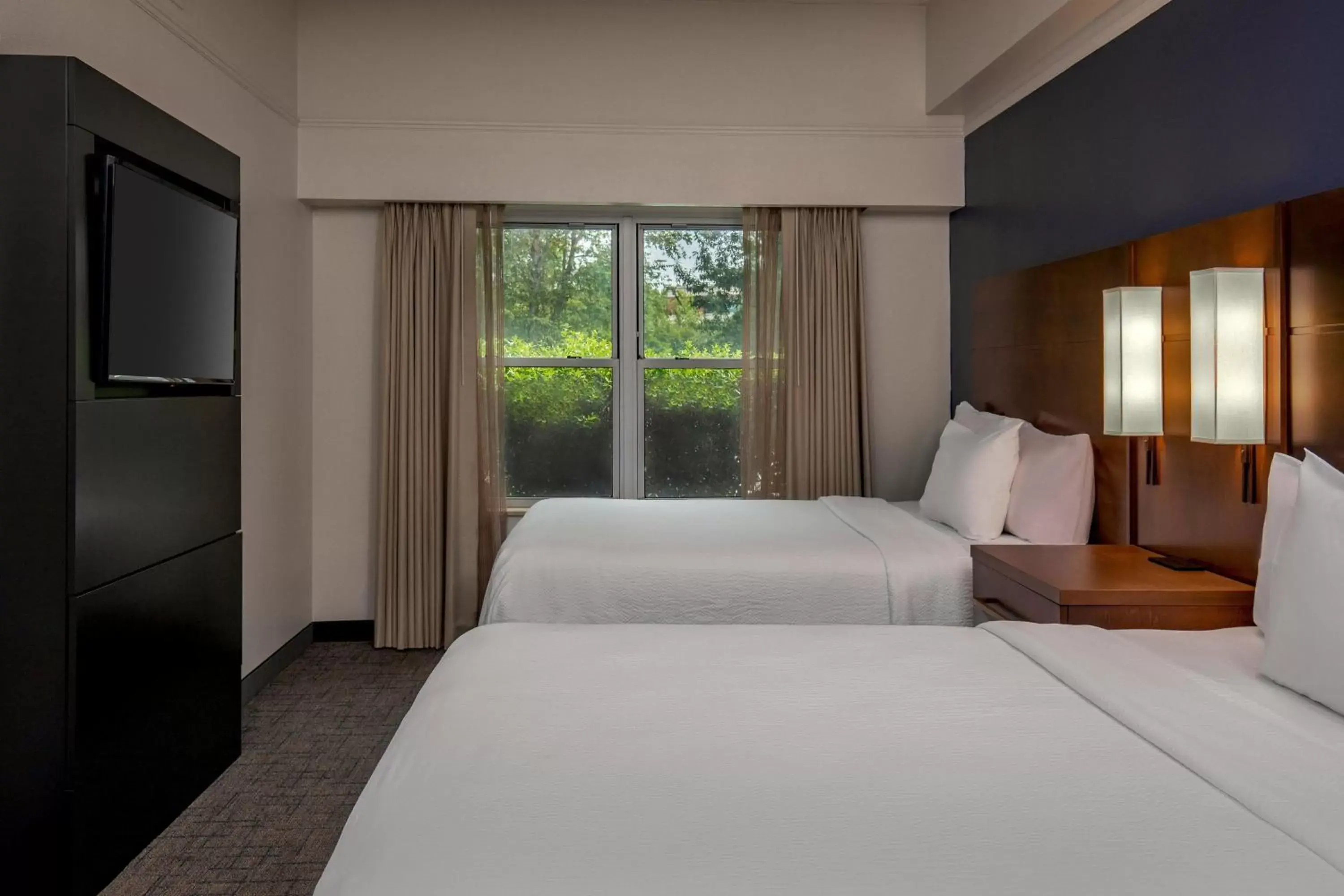 Photo of the whole room, Bed in Residence Inn by Marriott Norfolk Airport