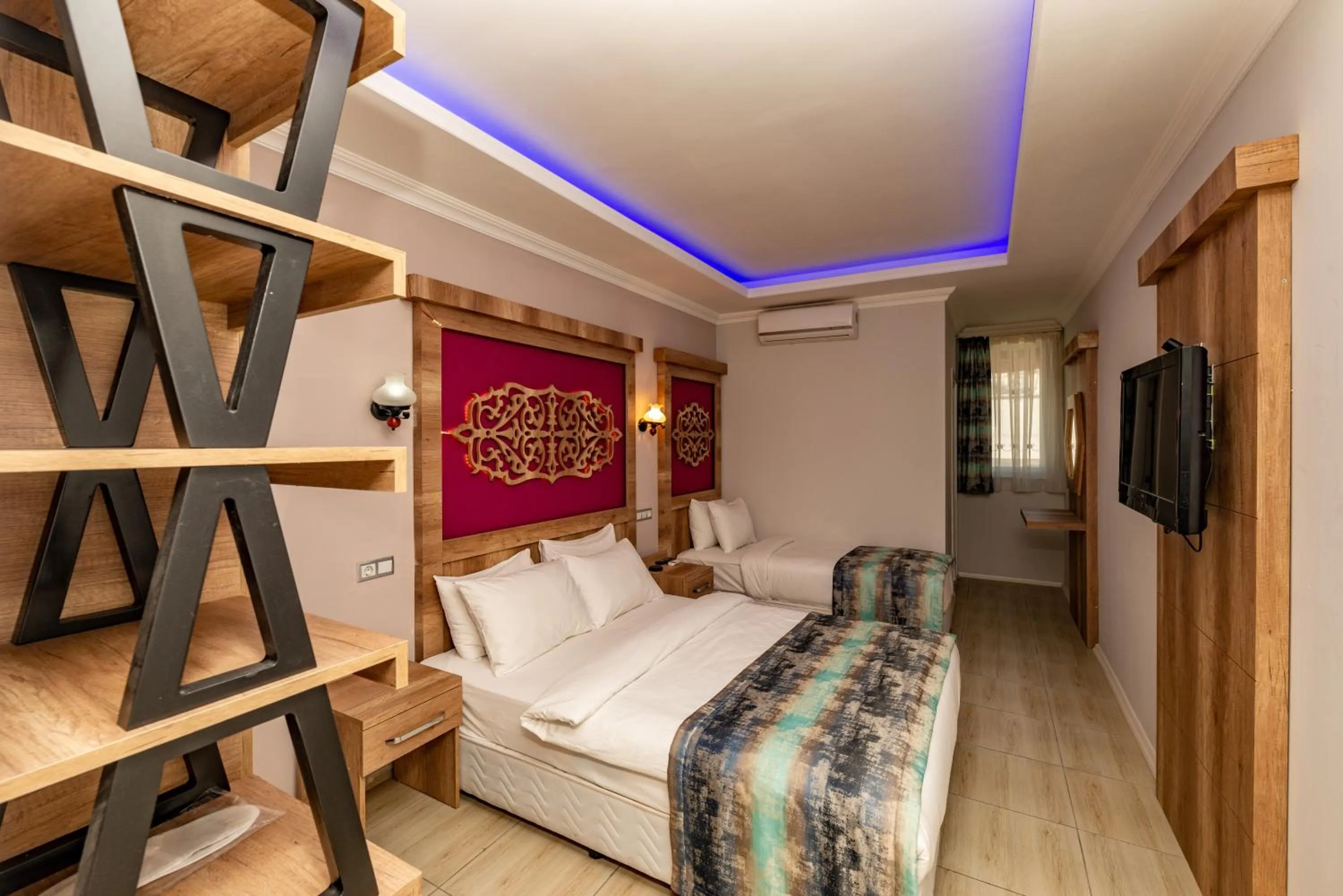 Bed in Linda Expo Palace