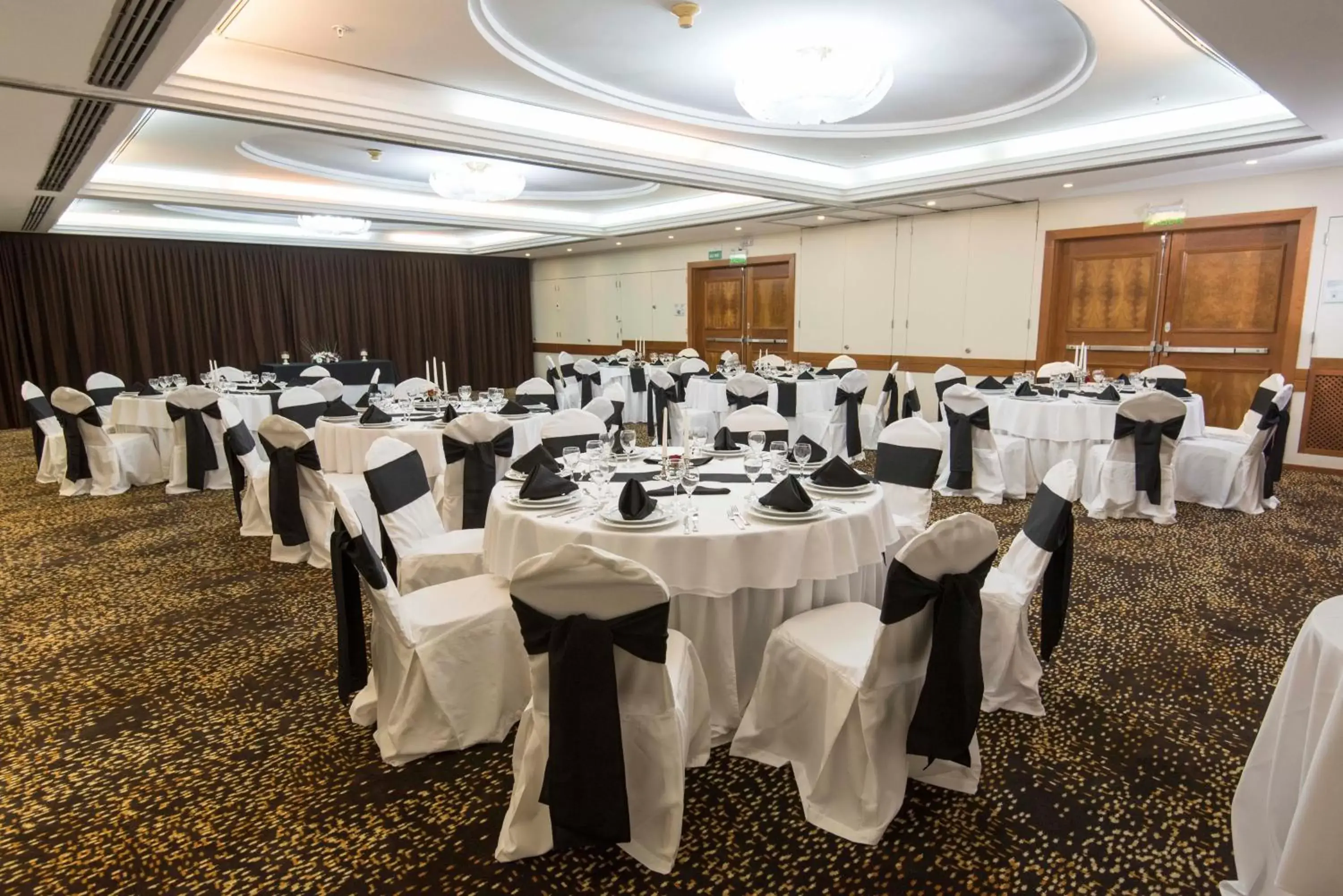 Meeting/conference room, Banquet Facilities in Holiday Inn Montevideo, an IHG Hotel