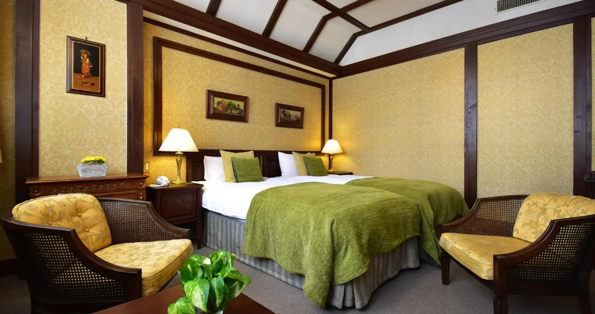 Bed in Hakuba Resort Hotel La Neige Higashikan