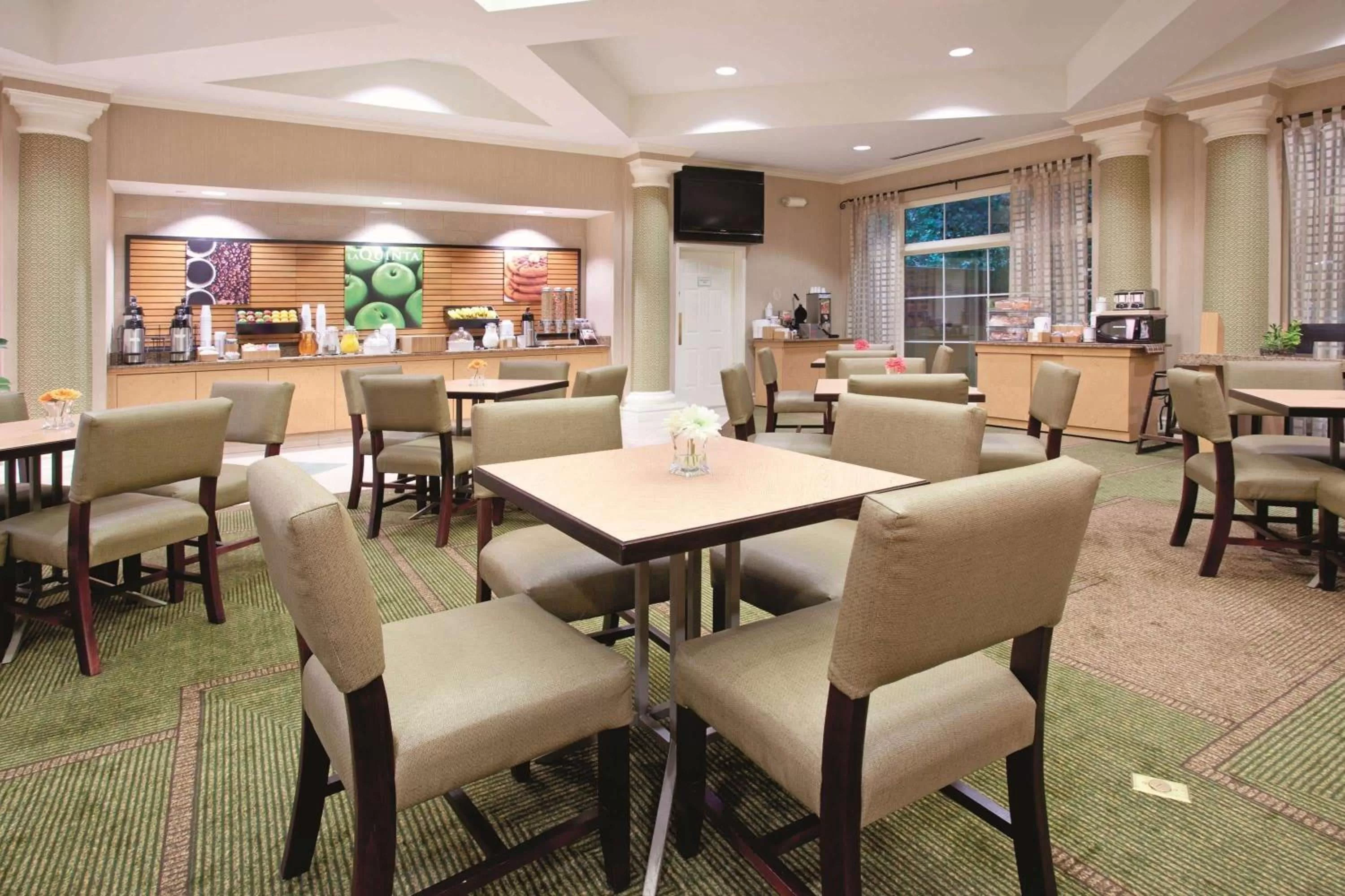 Restaurant/places to eat in La Quinta by Wyndham Colorado Springs South Airport