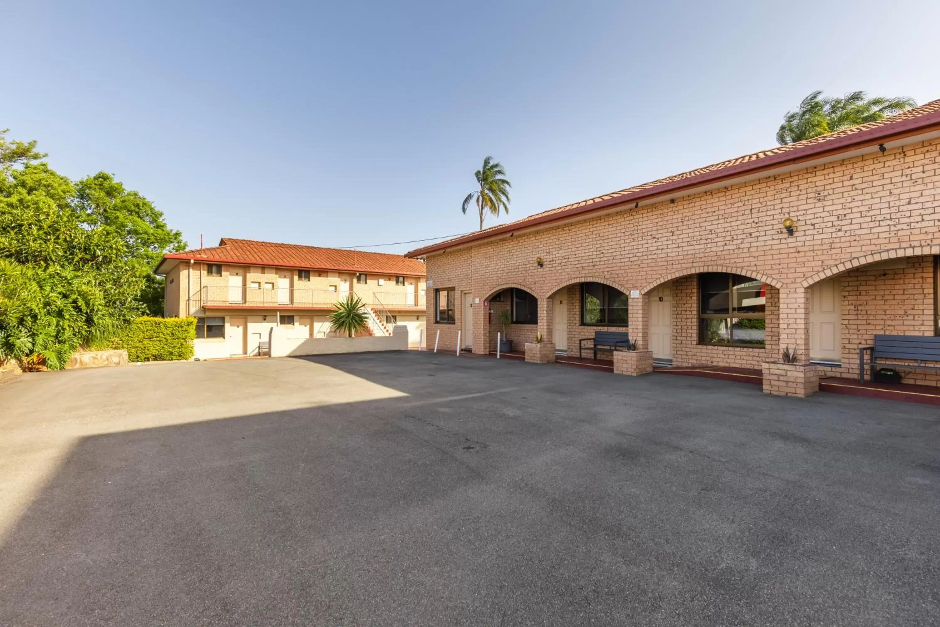 Parking, Property Building in Midlands Motel