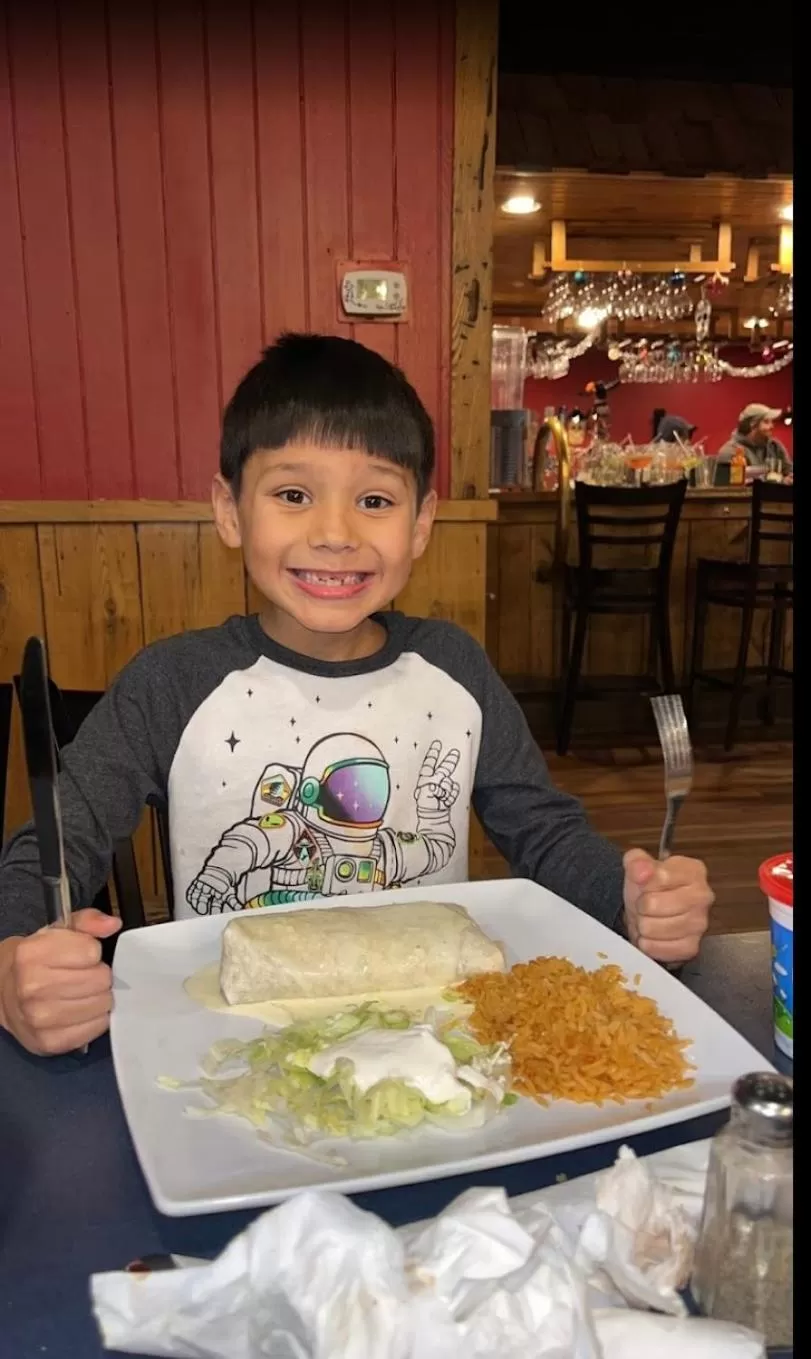 Restaurant/places to eat in Clarion Hotel Conference Center