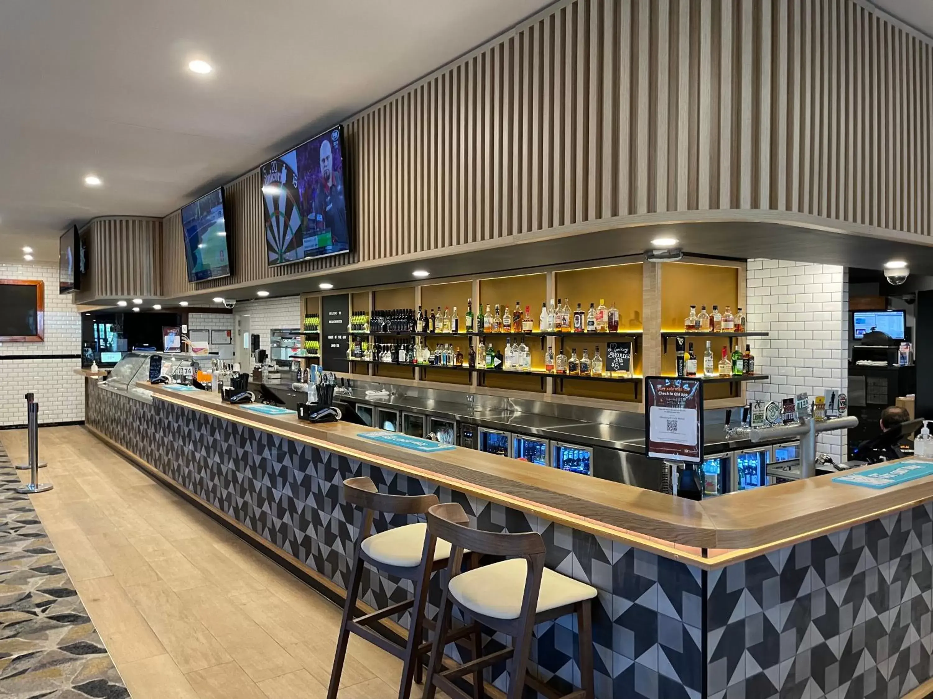 Drinks, Lounge/Bar in Meadowbrook Hotel Brisbane