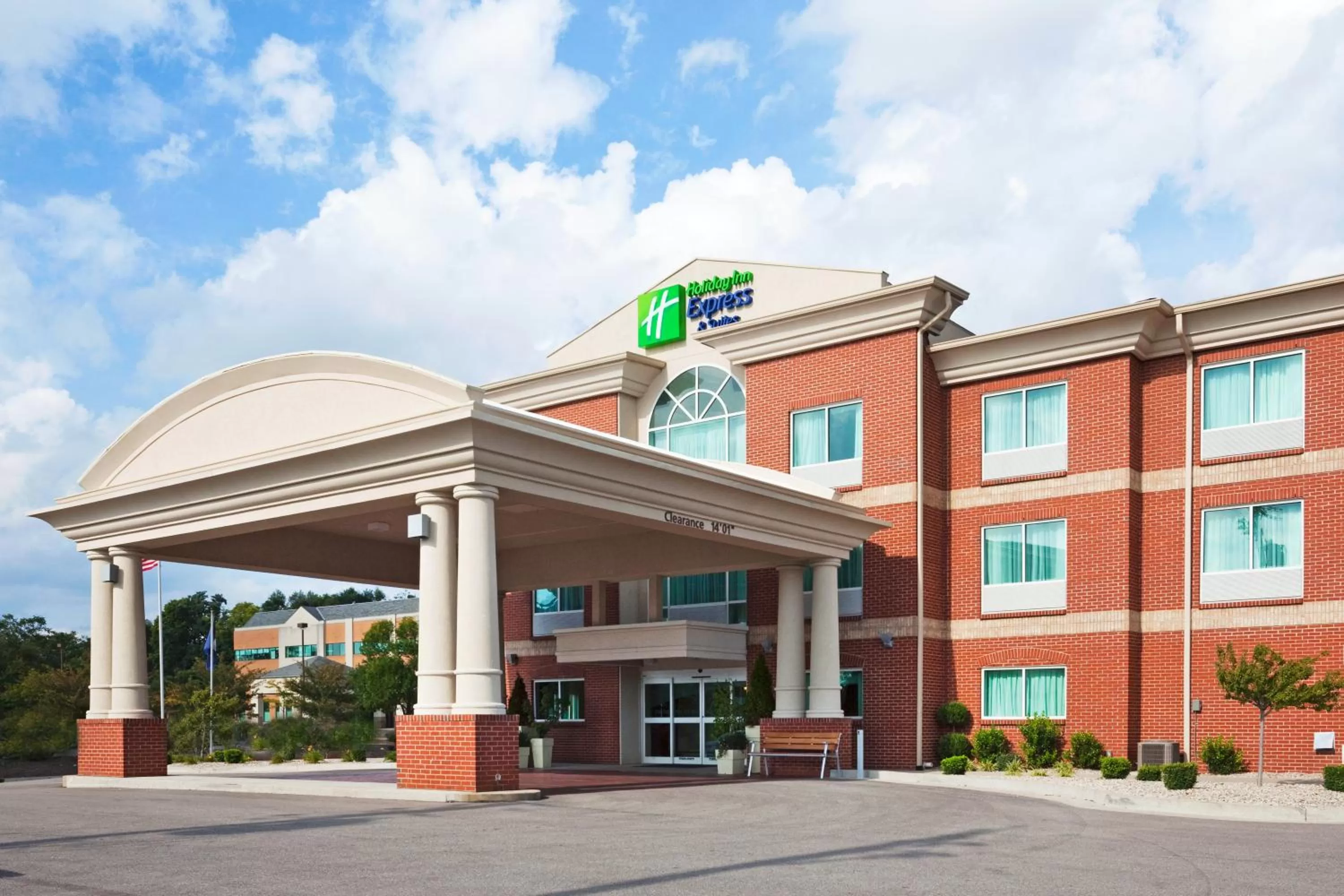 Property building in Holiday Inn Express Hotel & Suites Cincinnati Southeast Newport, an IHG Hotel