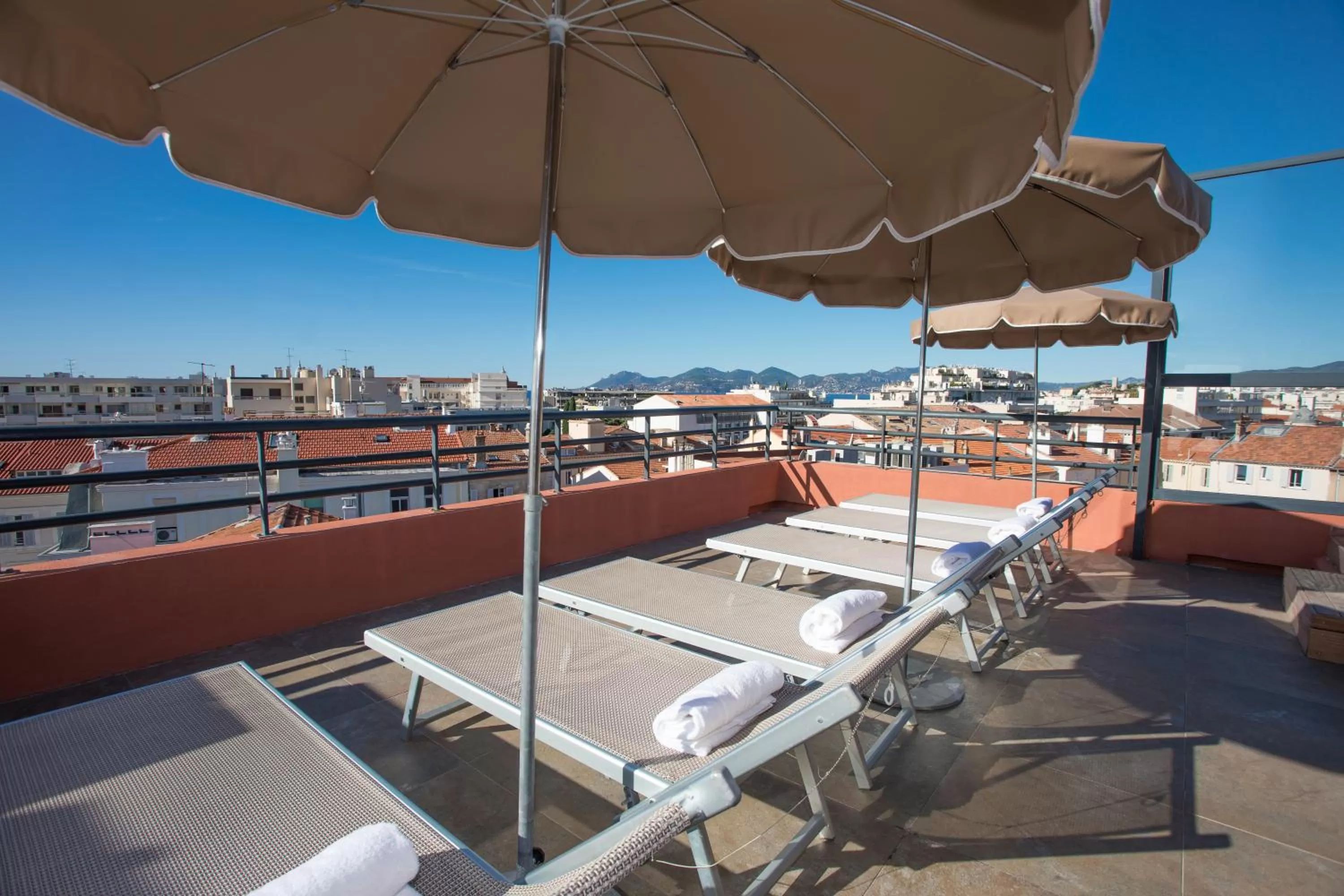 Swimming pool in Eden Hotel & Spa