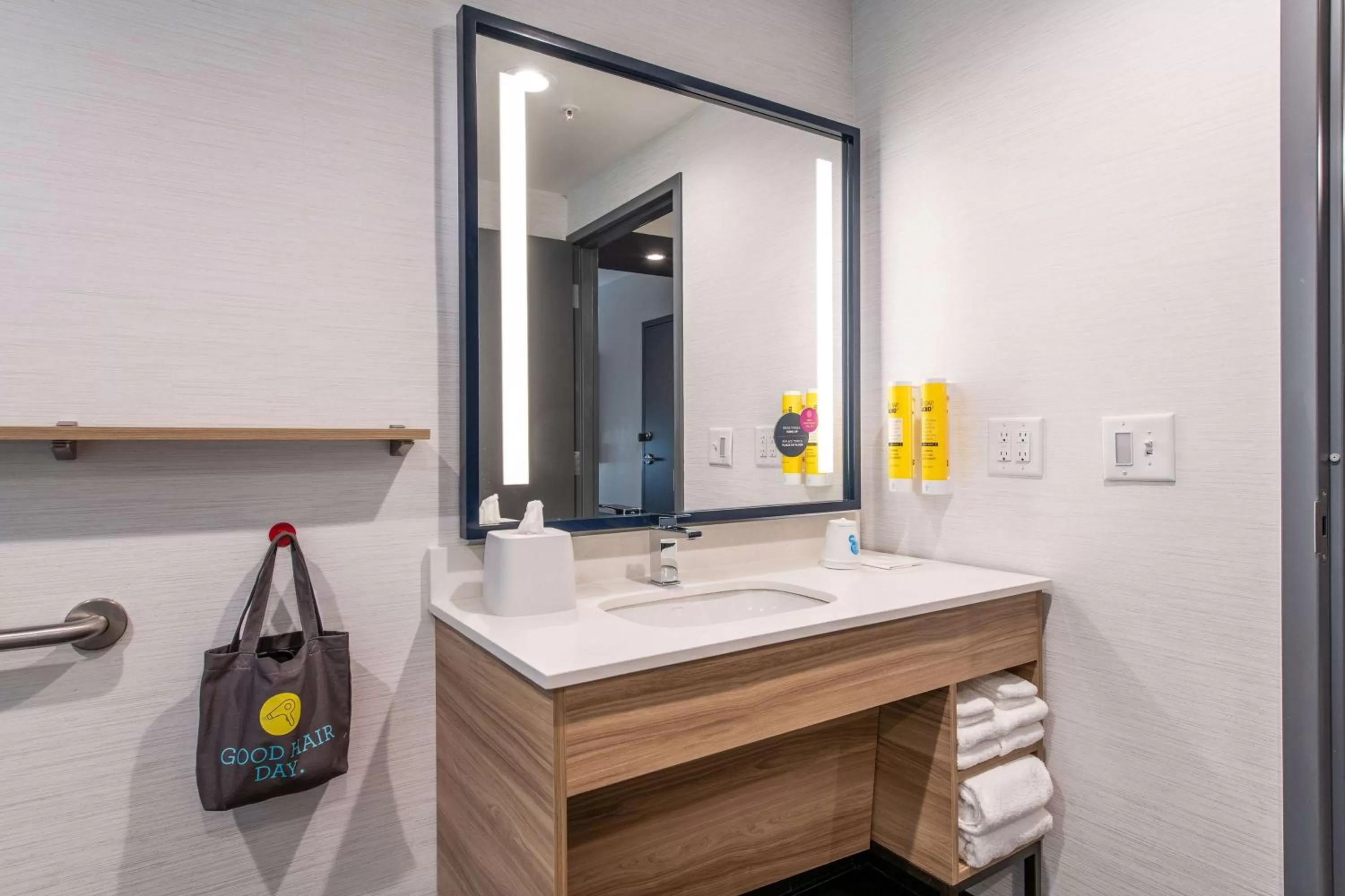 Bathroom in Tru by Hilton Fayetteville I-95