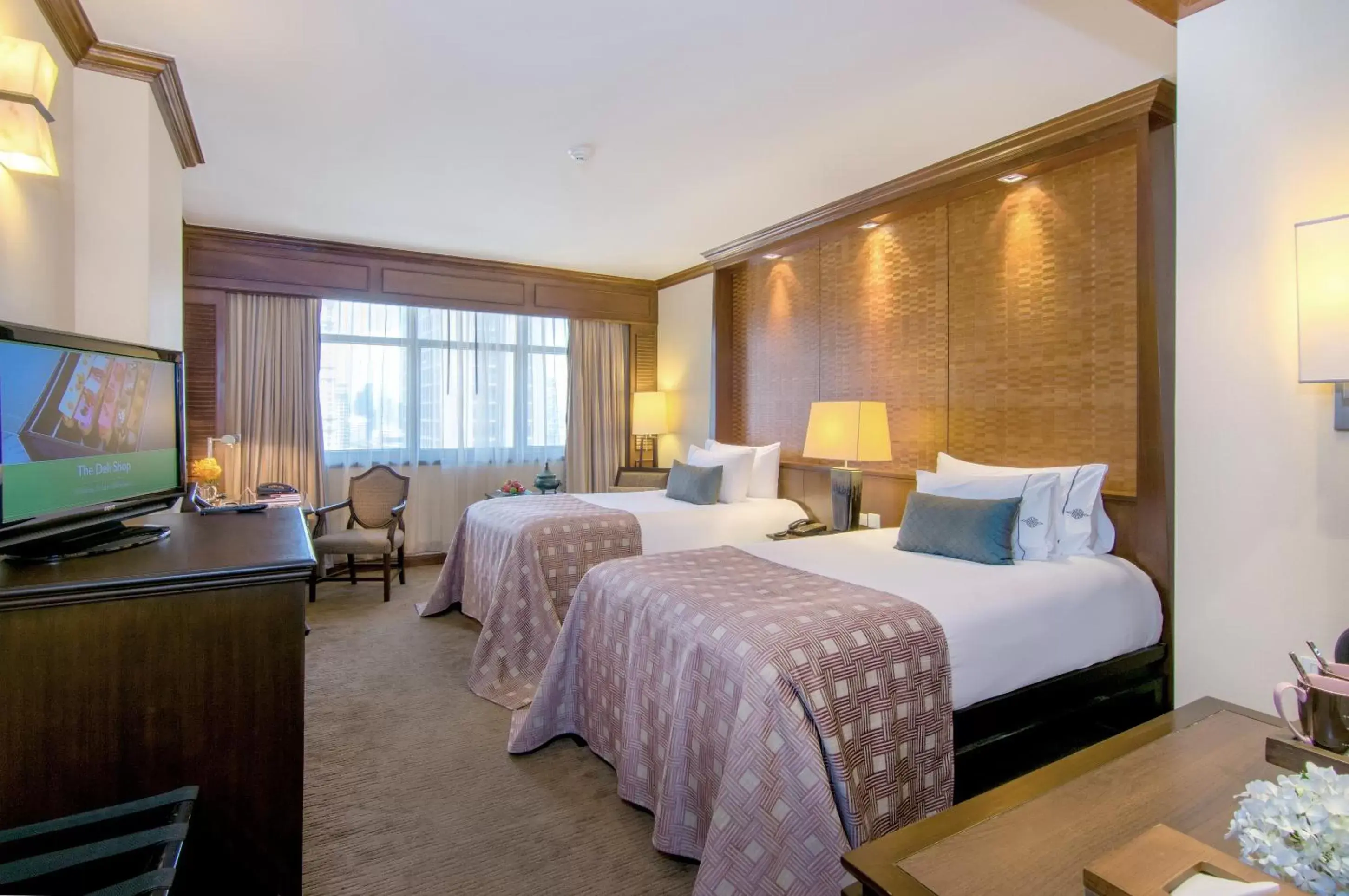 Bedroom, Bed in The Sukosol Hotel