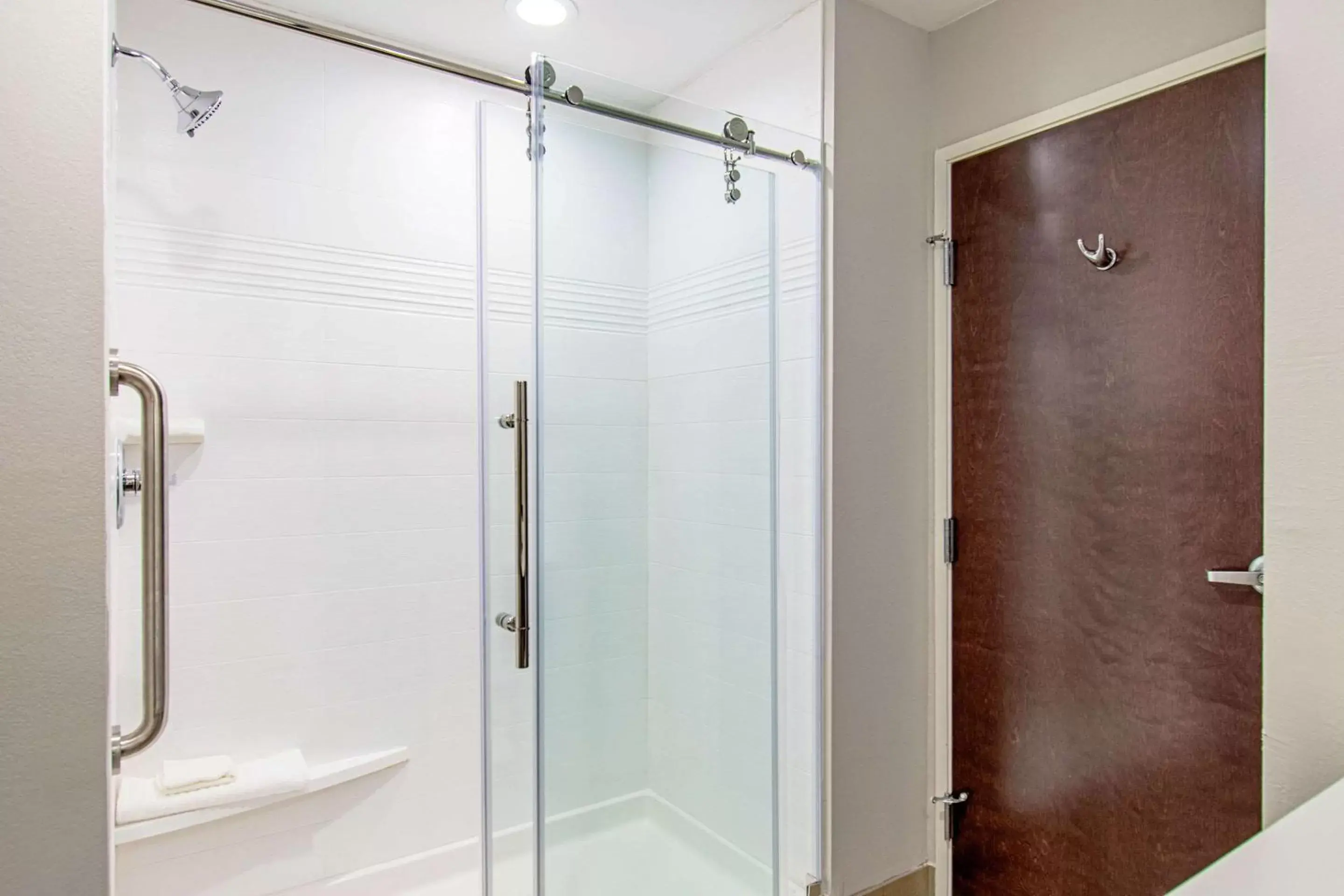 Bathroom in Comfort Suites Humble Houston IAH Bathroom in Comfort Suites Humble Houston IAH